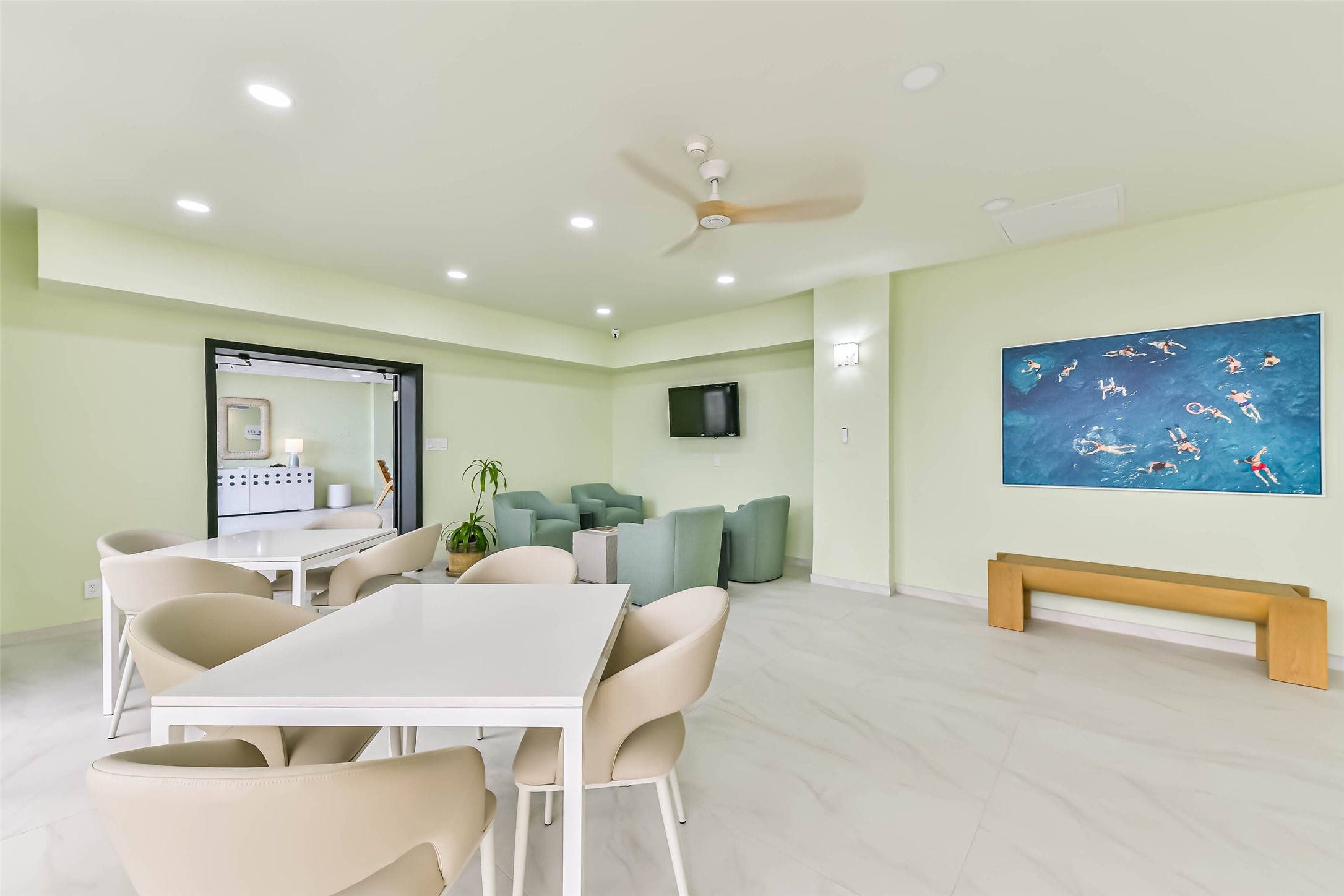 7310 Seawall Boulevard 402 Property Photo 12