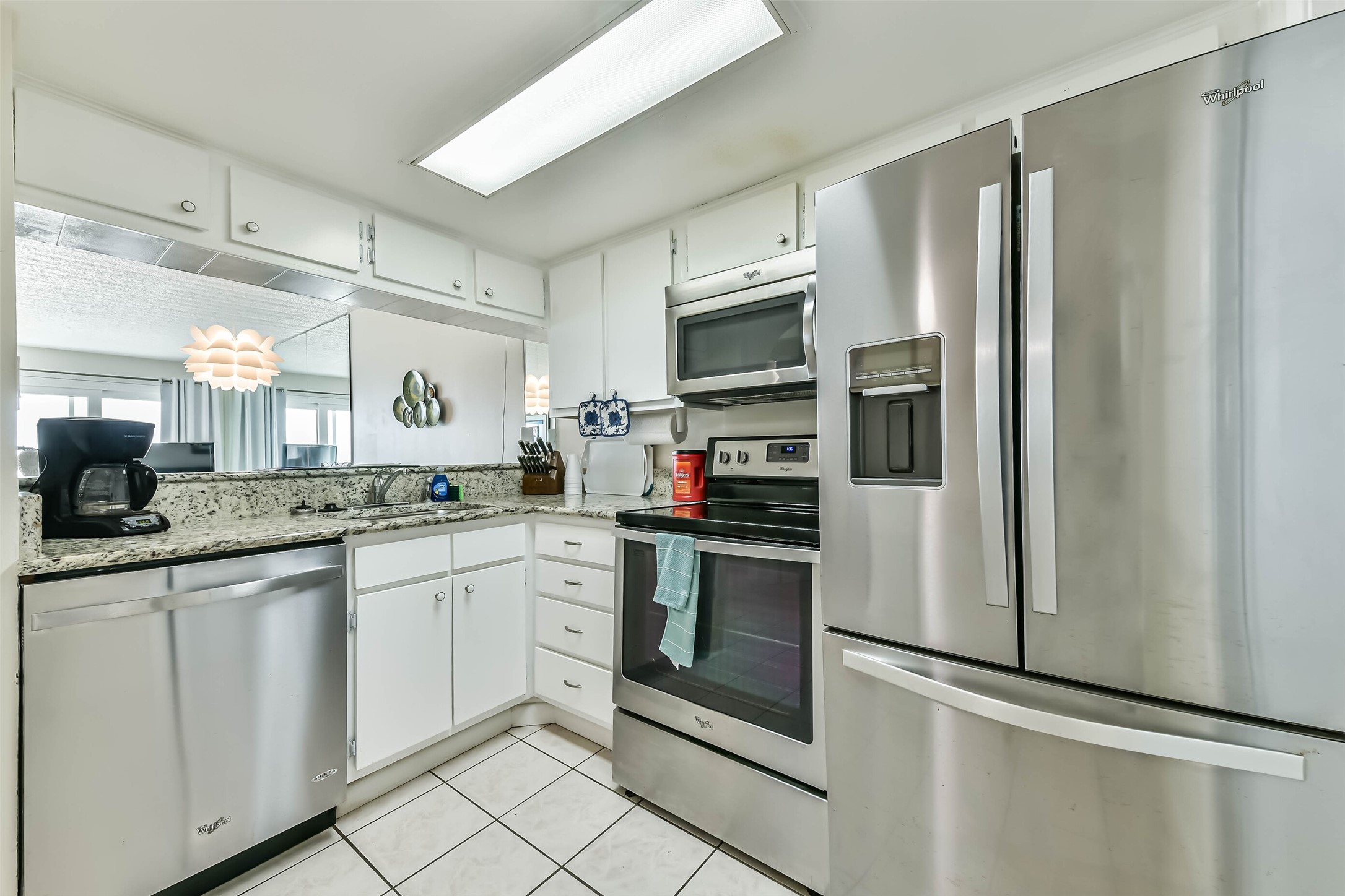 7310 Seawall Boulevard 402 Property Photo 17