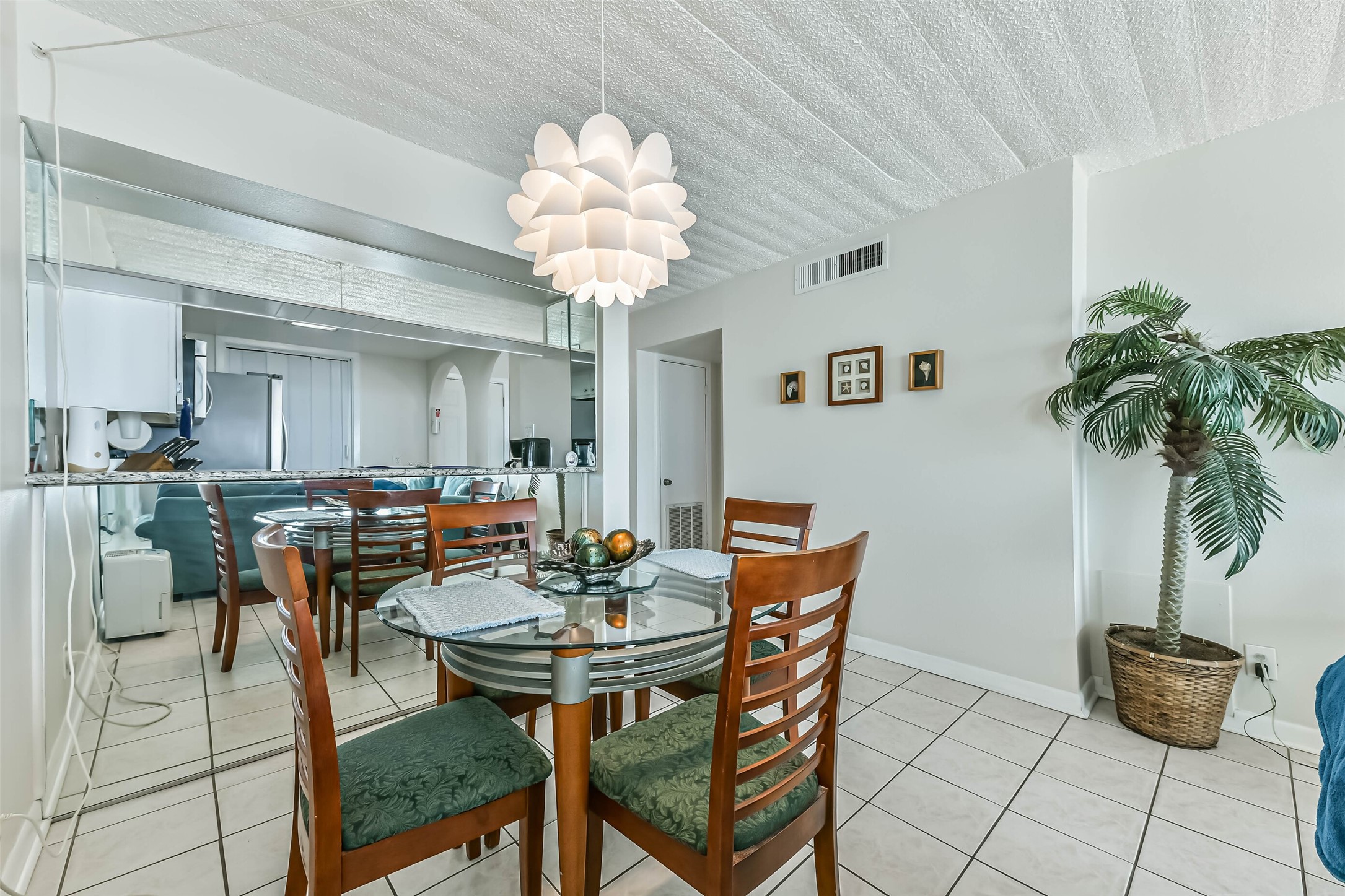 7310 Seawall Boulevard 402 Property Photo 21
