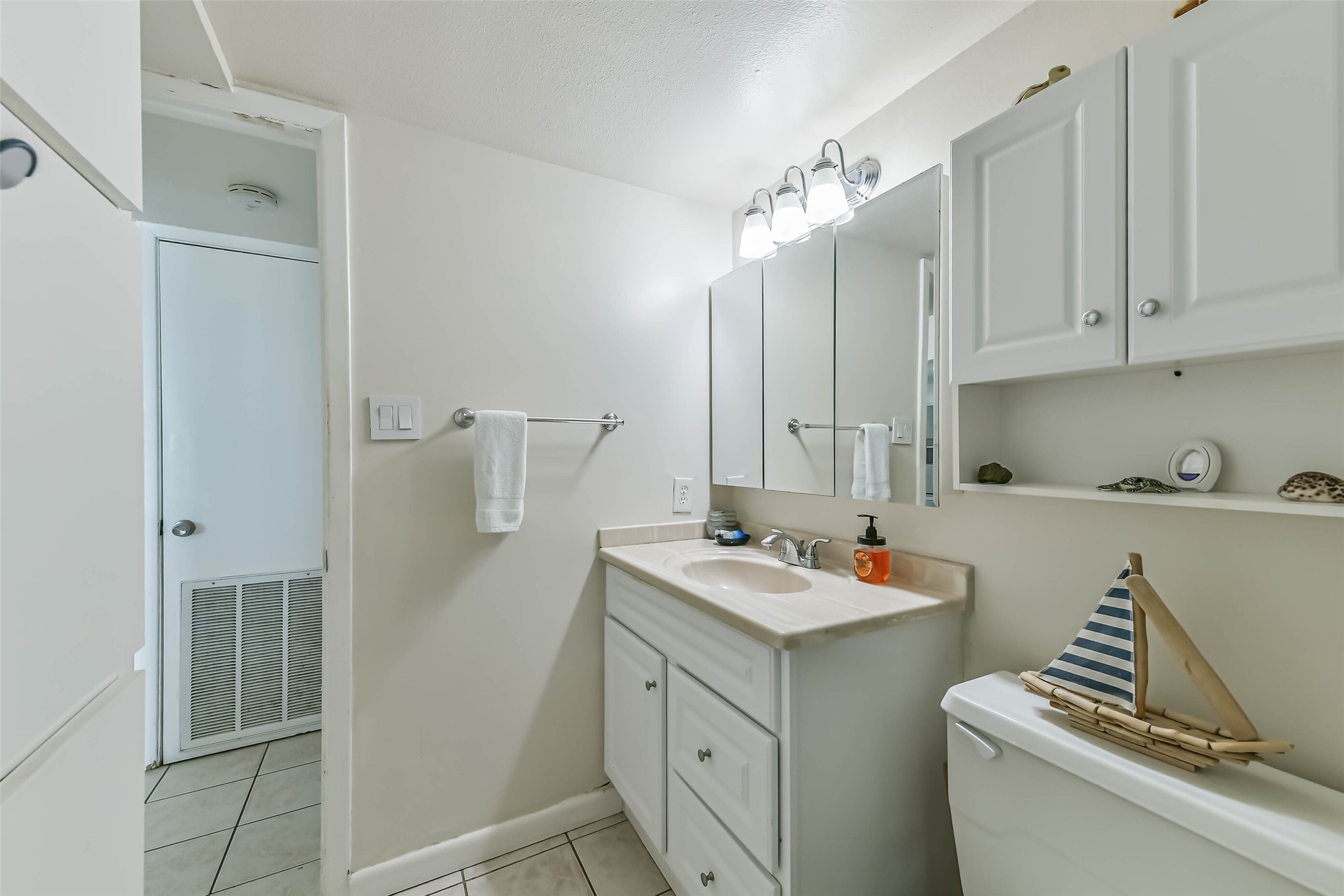 7310 Seawall Boulevard 402 Property Photo 27