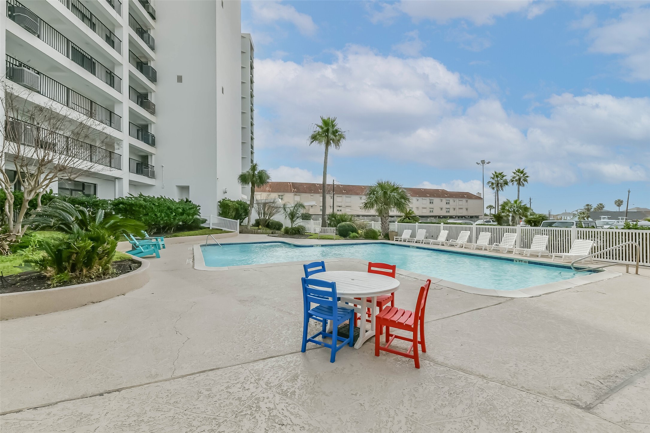 7310 Seawall Boulevard 402 Property Photo 37
