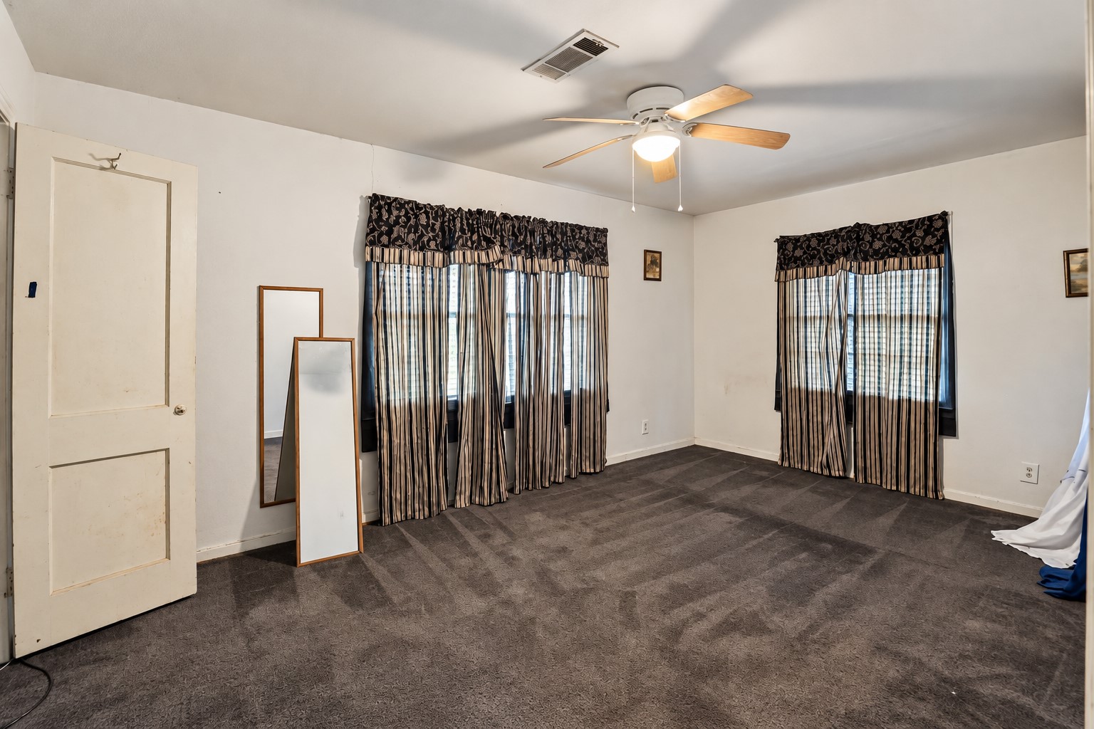 1303 Lake Road Property Photo 7