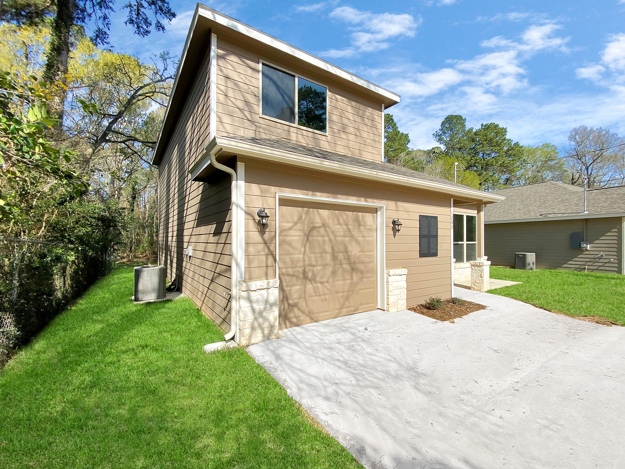 1202 Saint Lawrence River Road Property Photo 3