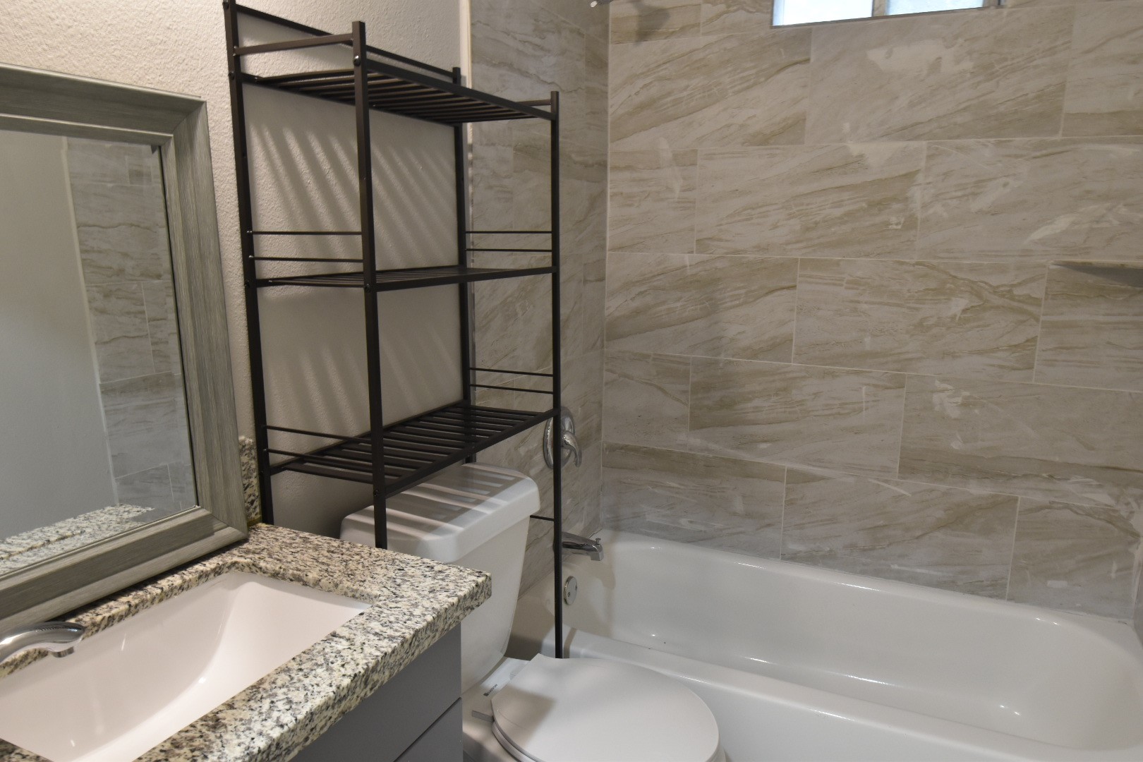 715 E 43rd Street Property Photo 13