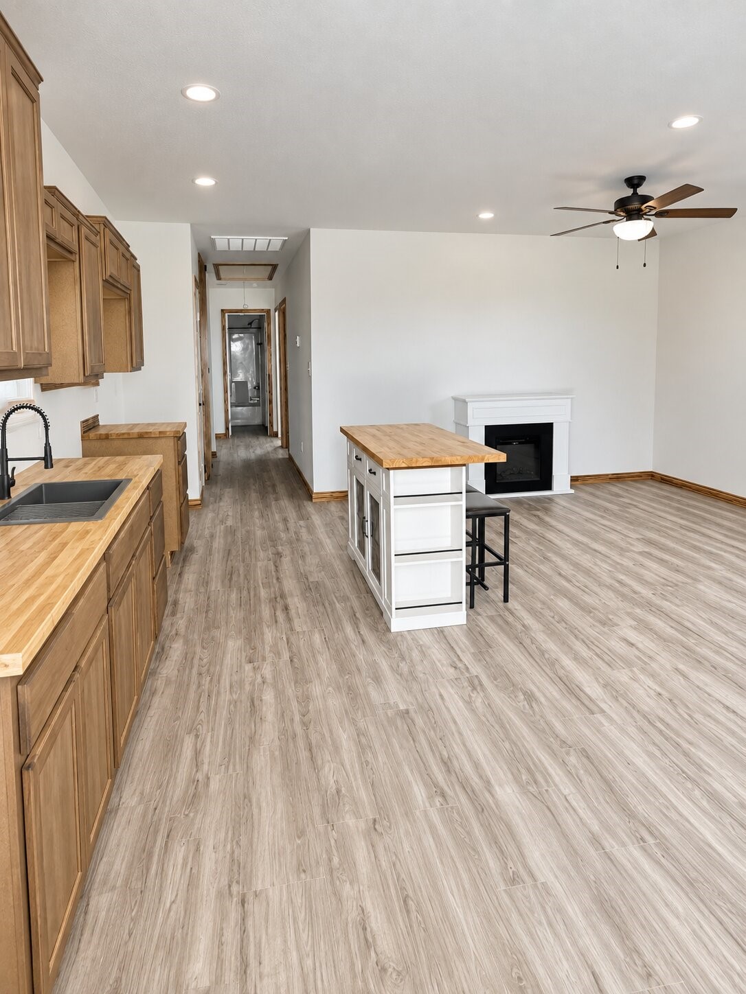 1212 Roosevelt Street Property Photo 3