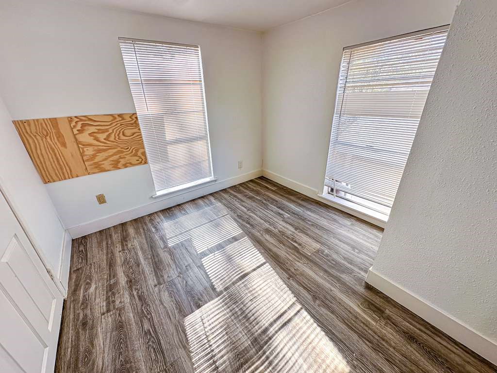 2555 Pierce Street Property Photo 4