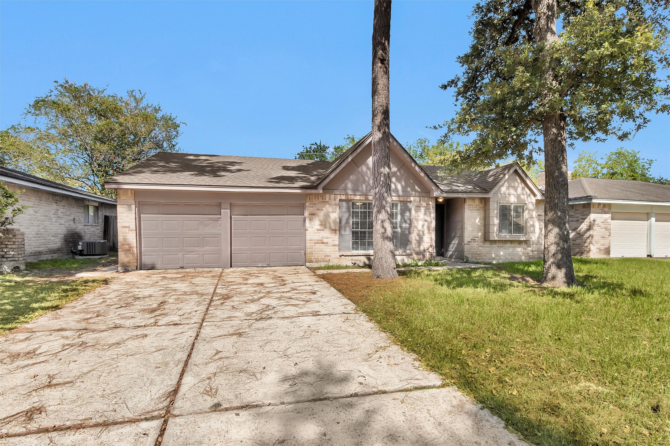 23038 Banquo Drive Property Photo 1