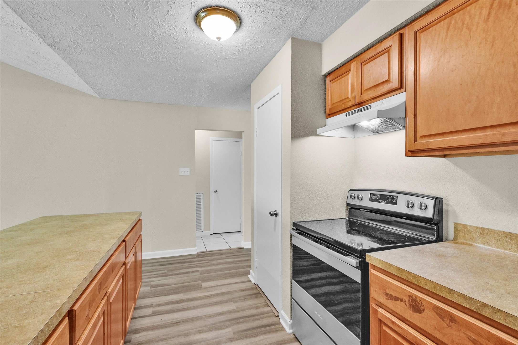 23038 Banquo Drive Property Photo 10