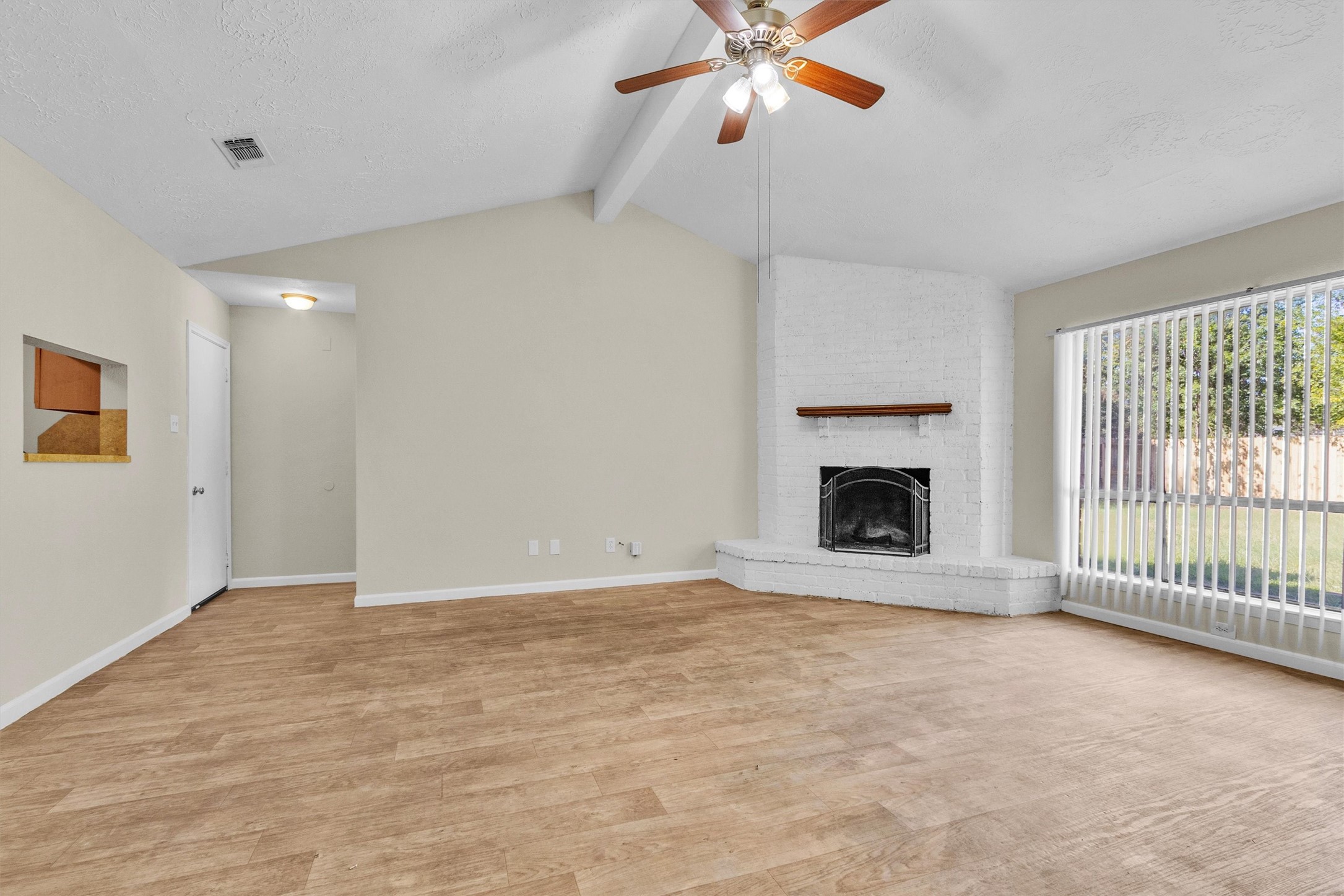 23038 Banquo Drive Property Photo 12