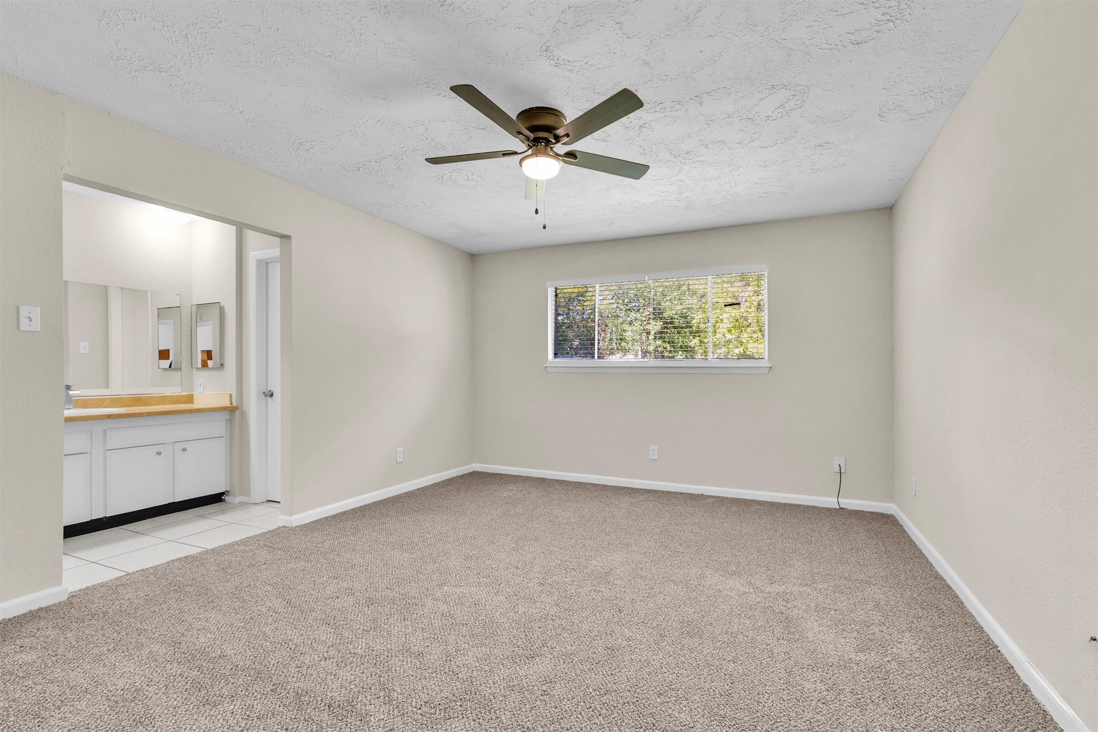 23038 Banquo Drive Property Photo 14