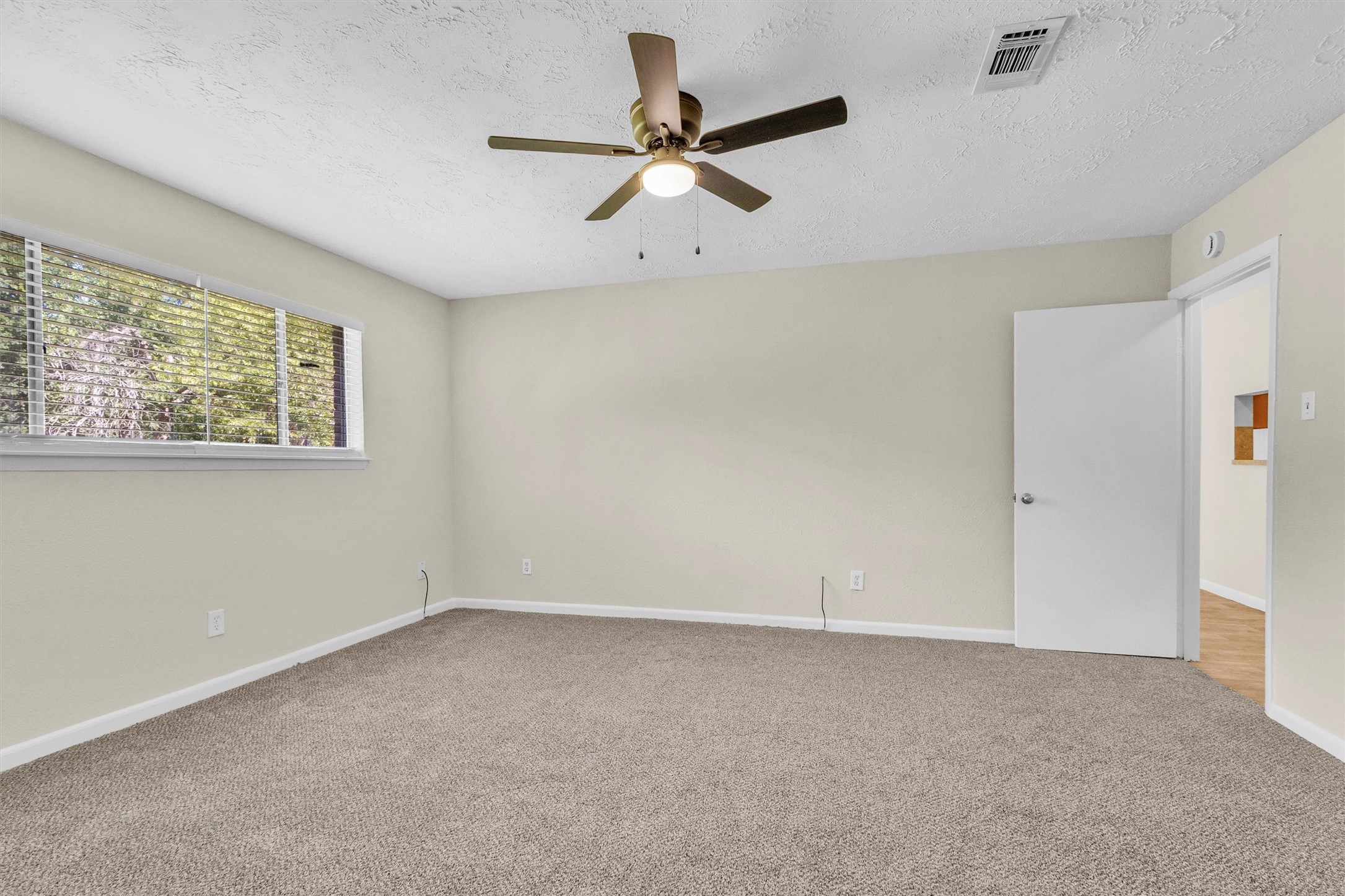 23038 Banquo Drive Property Photo 16