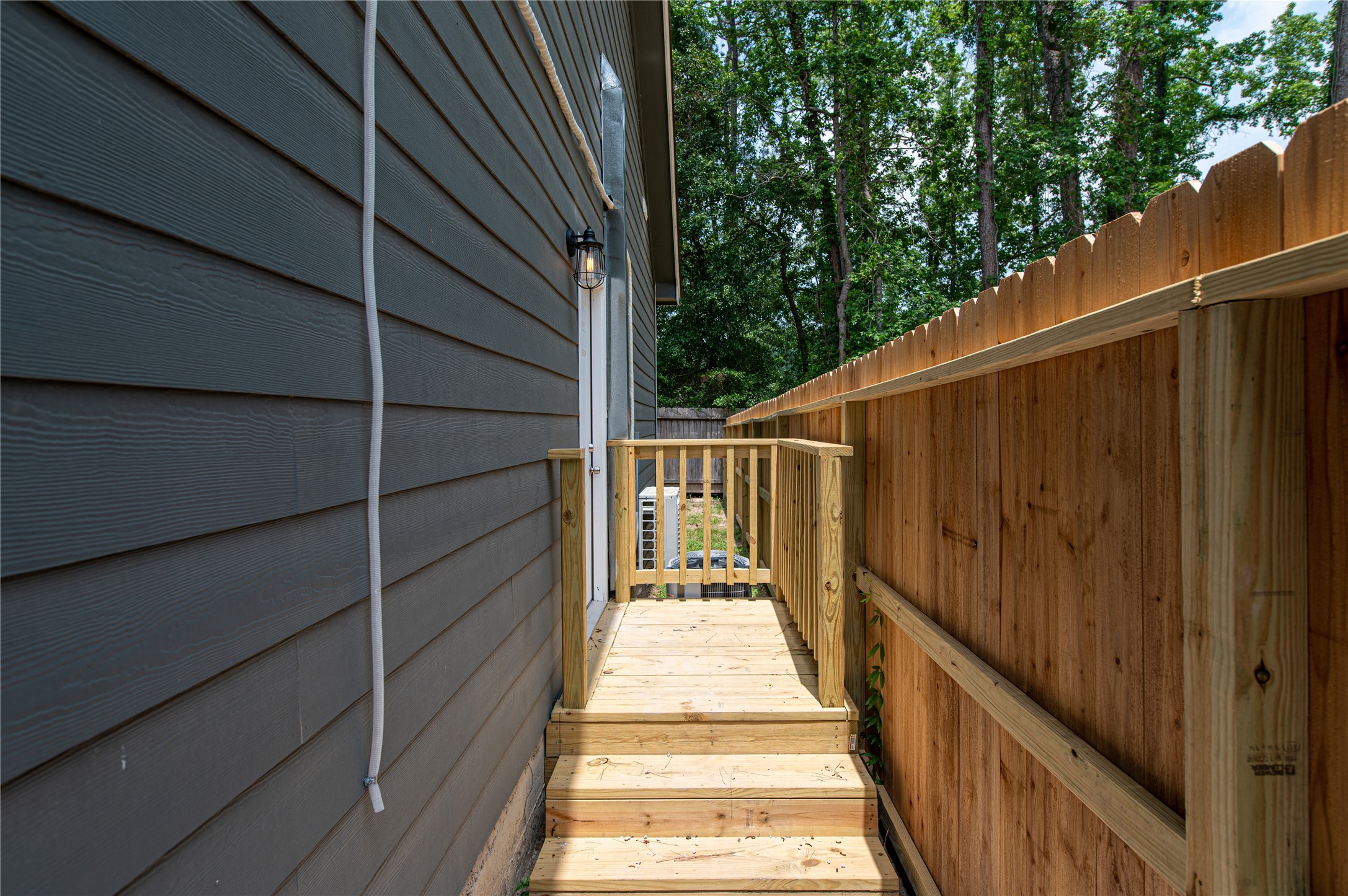 519 Magnolia Point Drive B Property Photo 8