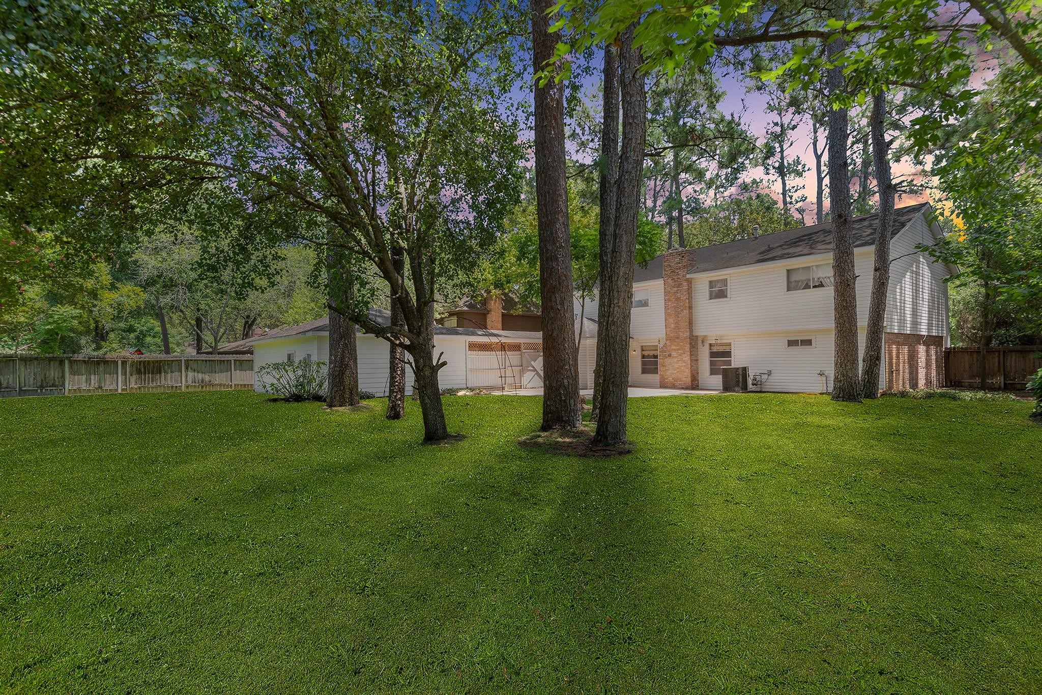 8218 Oak Moss Drive Property Photo 8