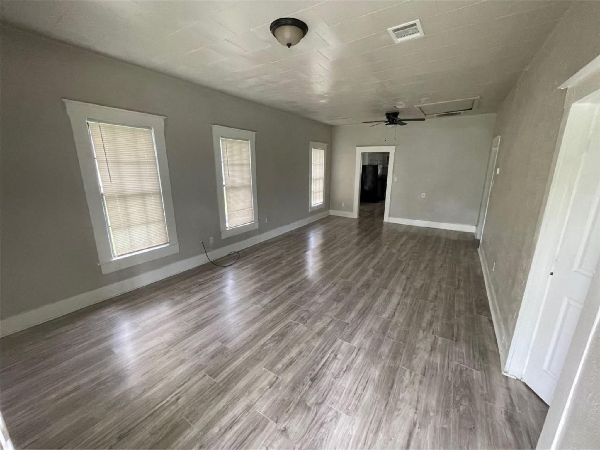 2010 13th Street Property Photo 7