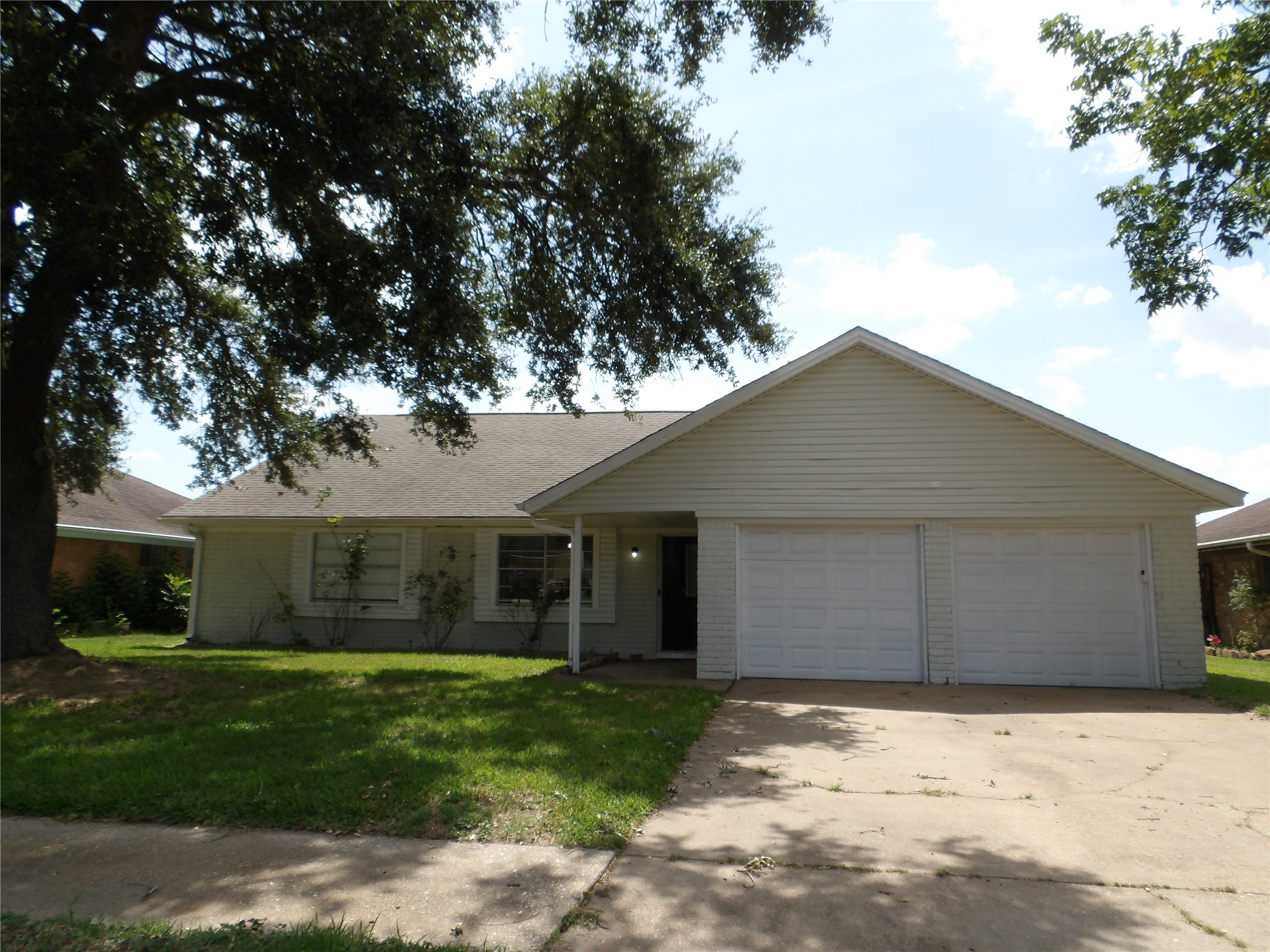2434 Tyler Lane Property Photo 1