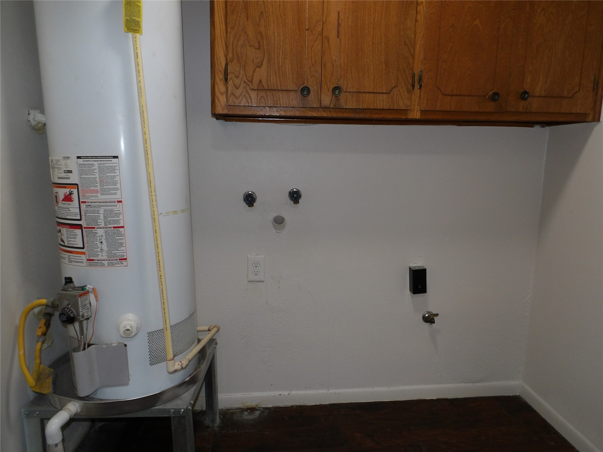 2434 Tyler Lane Property Photo 12