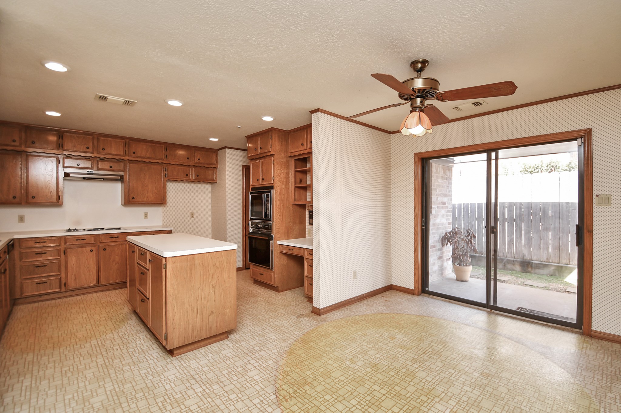131 N Keswick Court Property Photo 7
