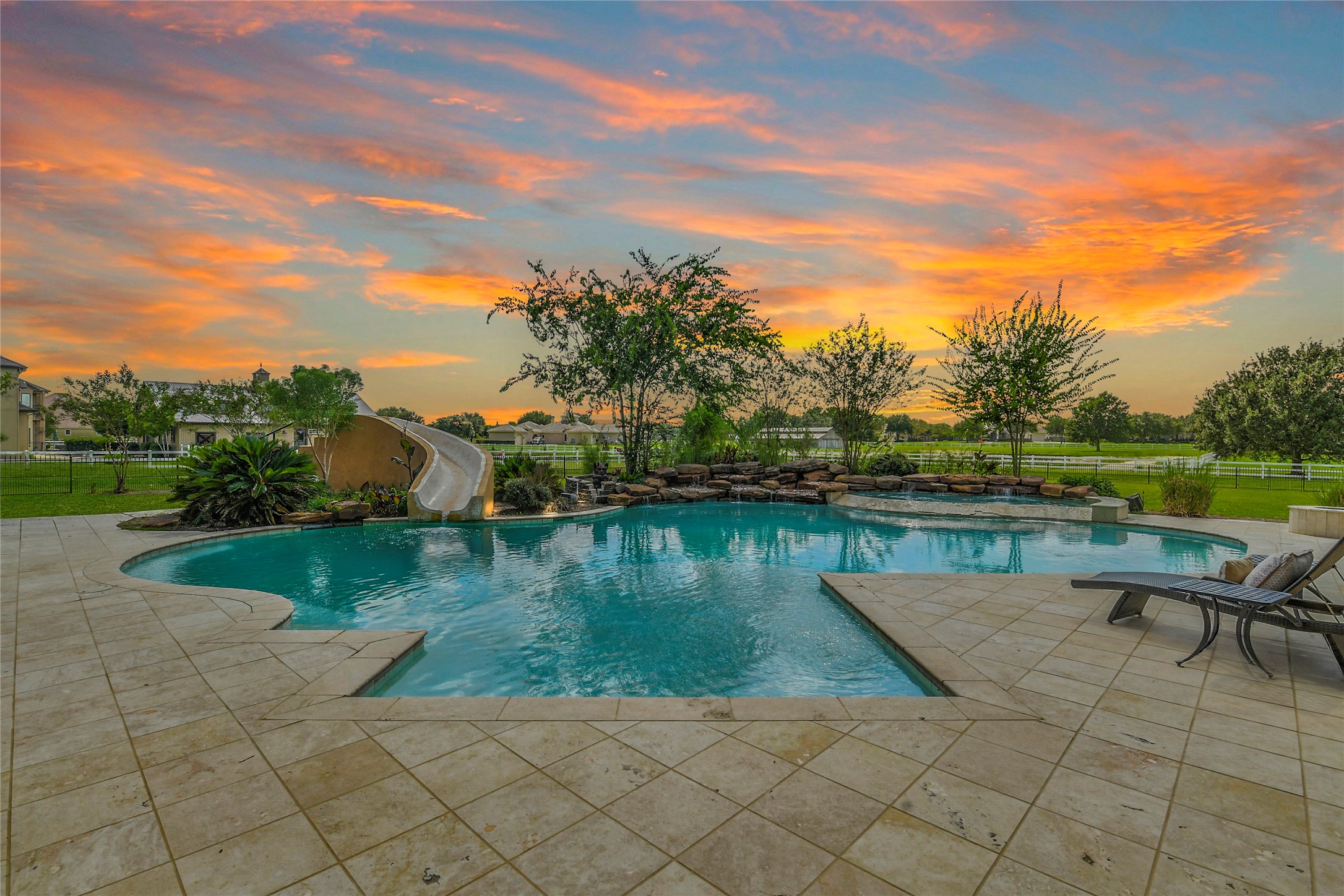 17111 Saddle Ridge Pass Property Photo 6