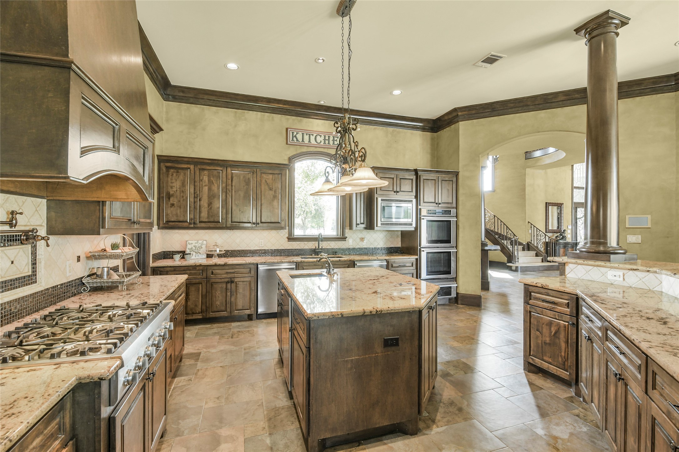 17111 Saddle Ridge Pass Property Photo 22