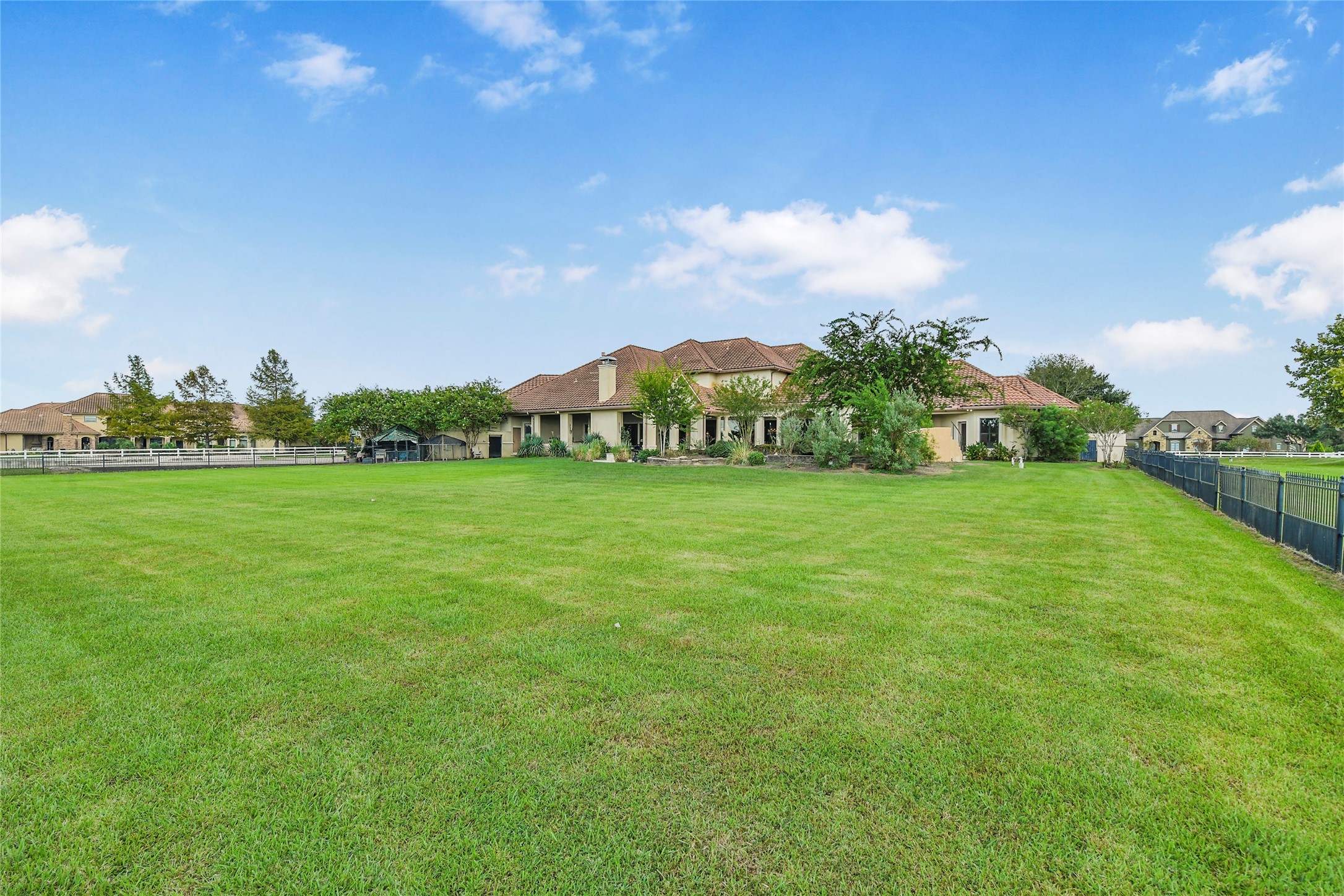 17111 Saddle Ridge Pass Property Photo 46