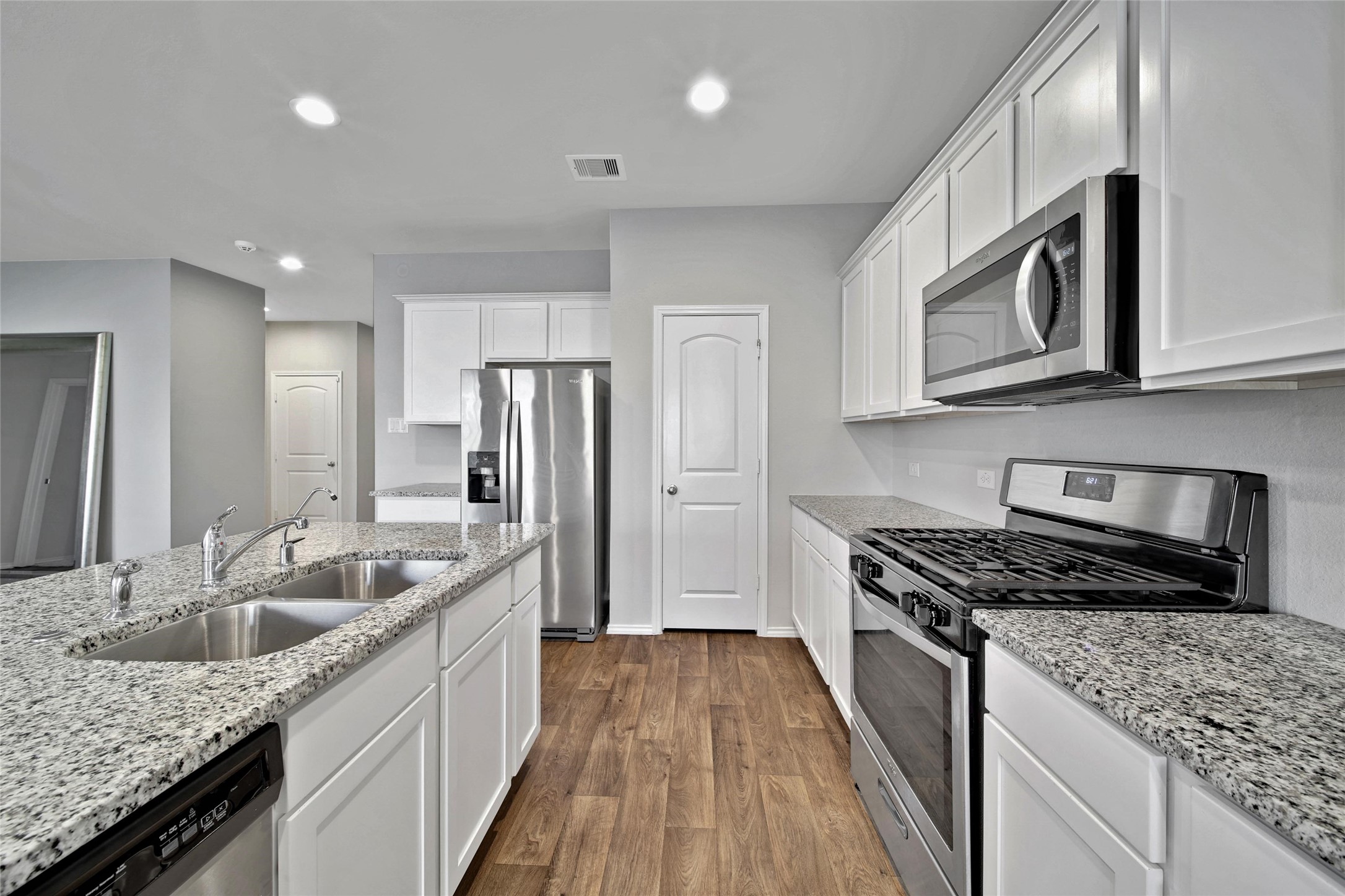 13854 Rock Island Trail Property Photo 7