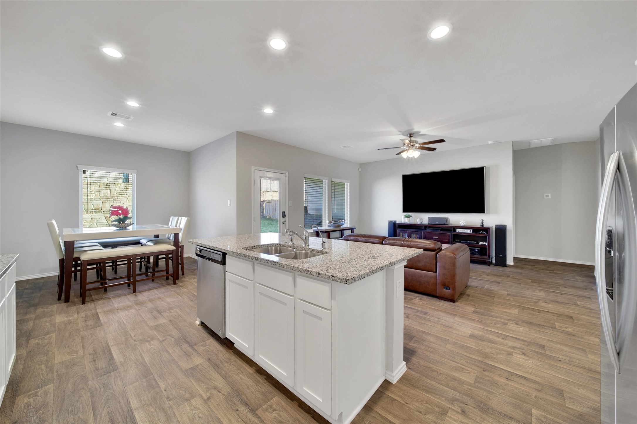 13854 Rock Island Trail Property Photo 8