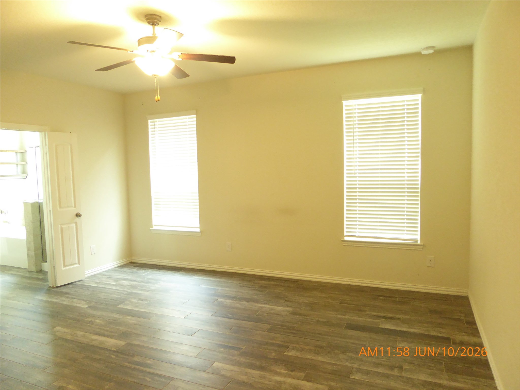 6319 Shadowbrook Hollow Trail Property Photo 3