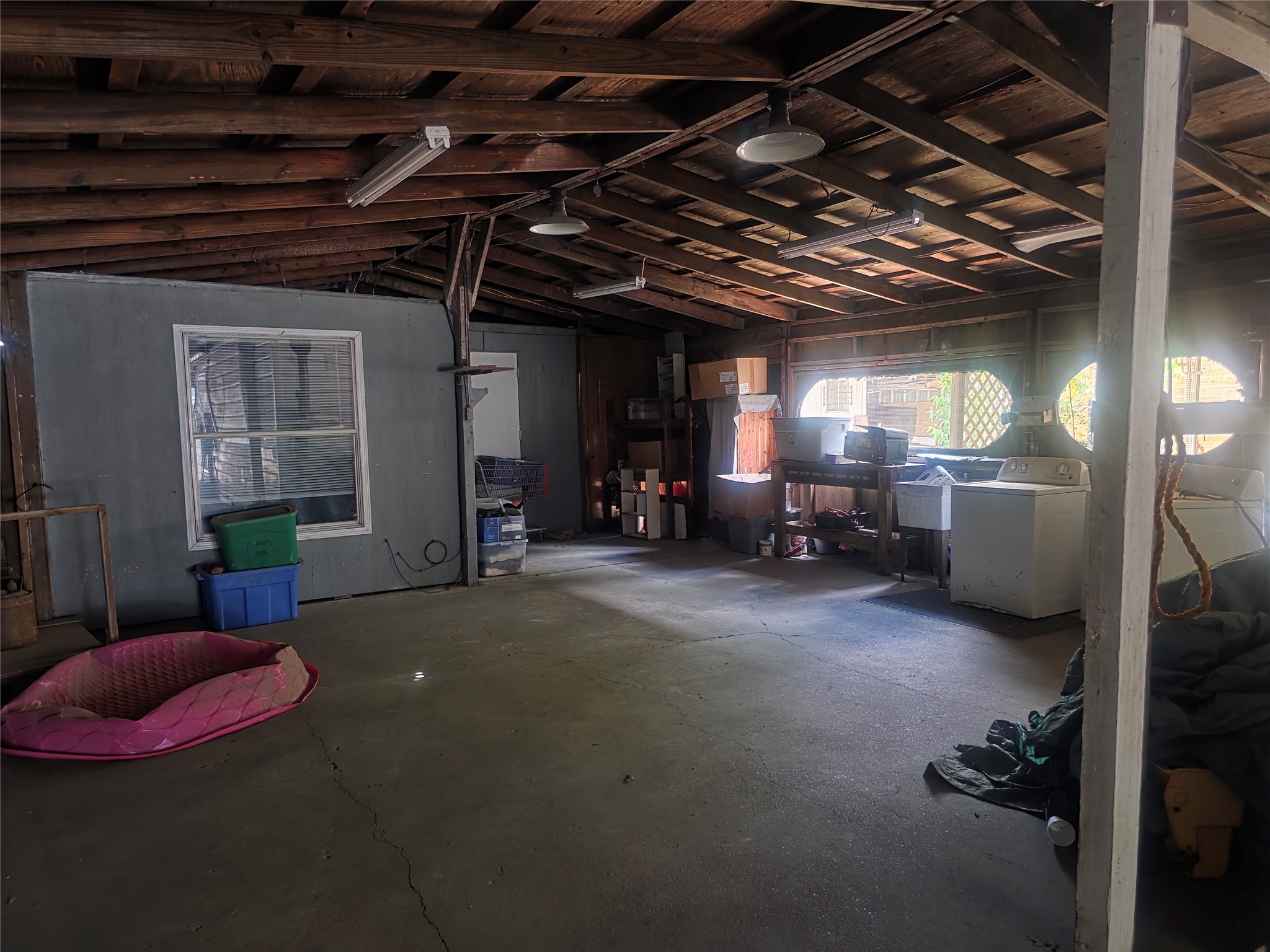 5206 Robertson Street Property Photo 3