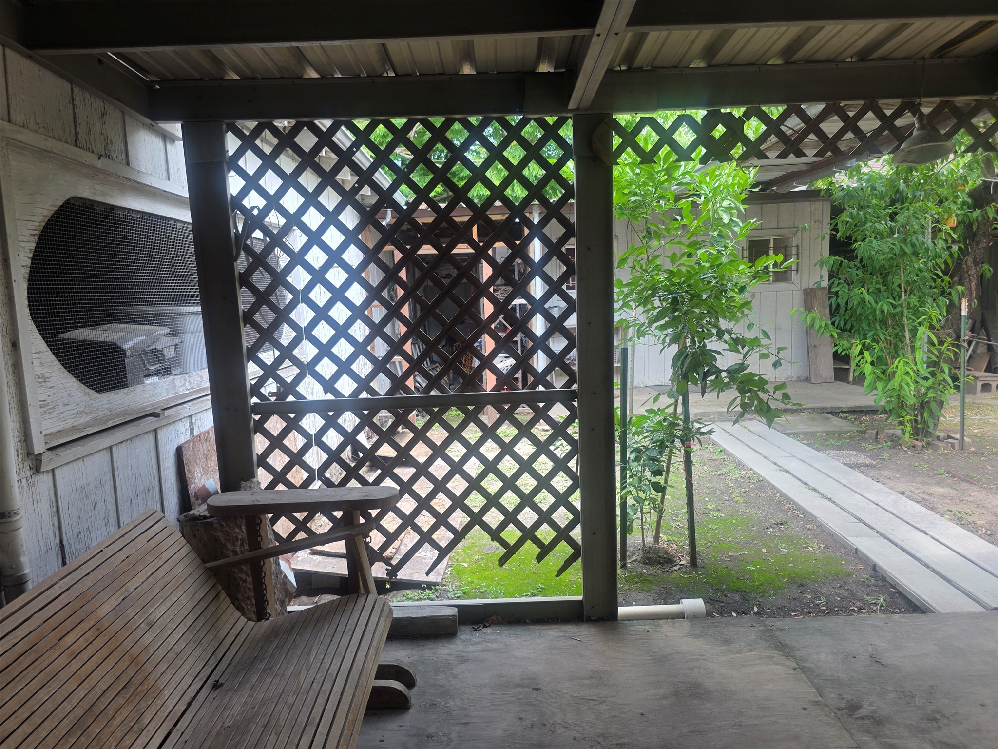 5206 Robertson Street Property Photo 14