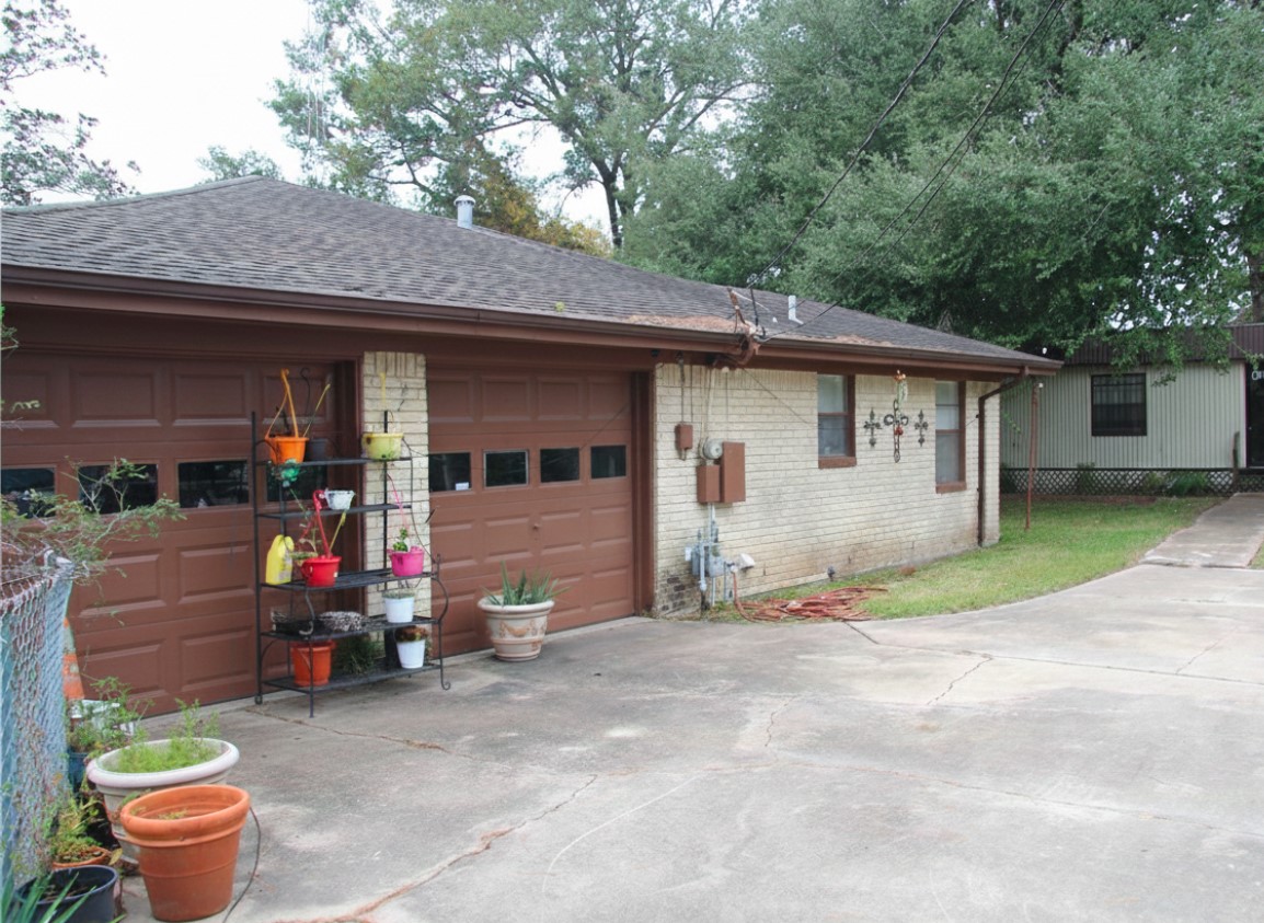 1114 Wilson Road Property Photo 3