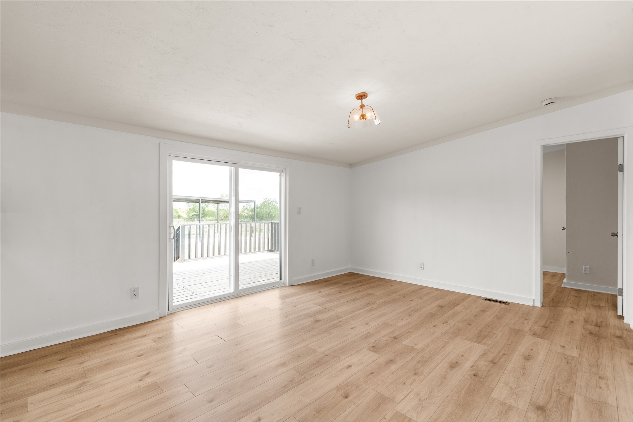 5632 Fm 1094 Property Photo 16
