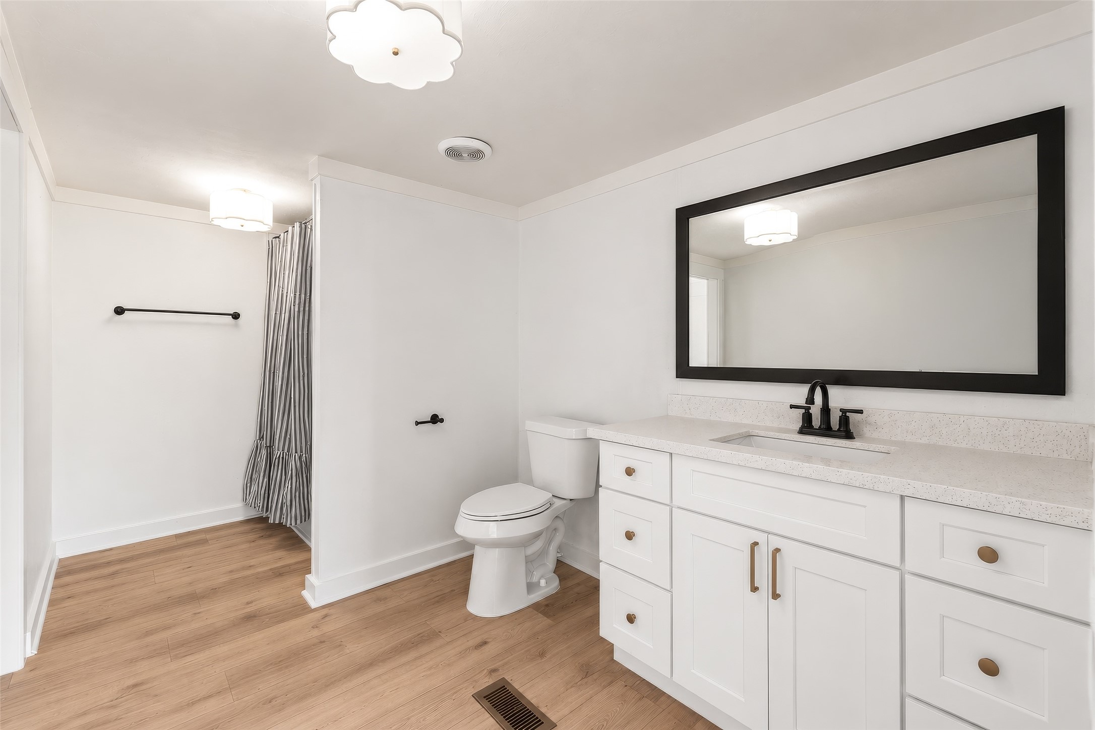 5632 Fm 1094 Property Photo 19