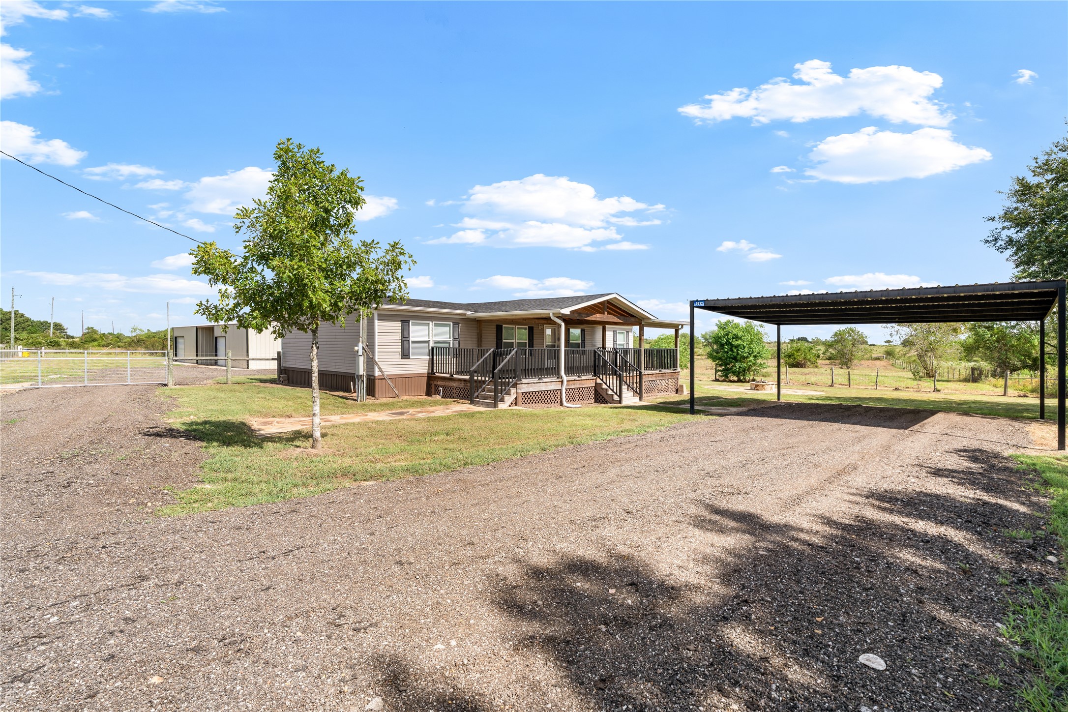5632 Fm 1094 Property Photo 28