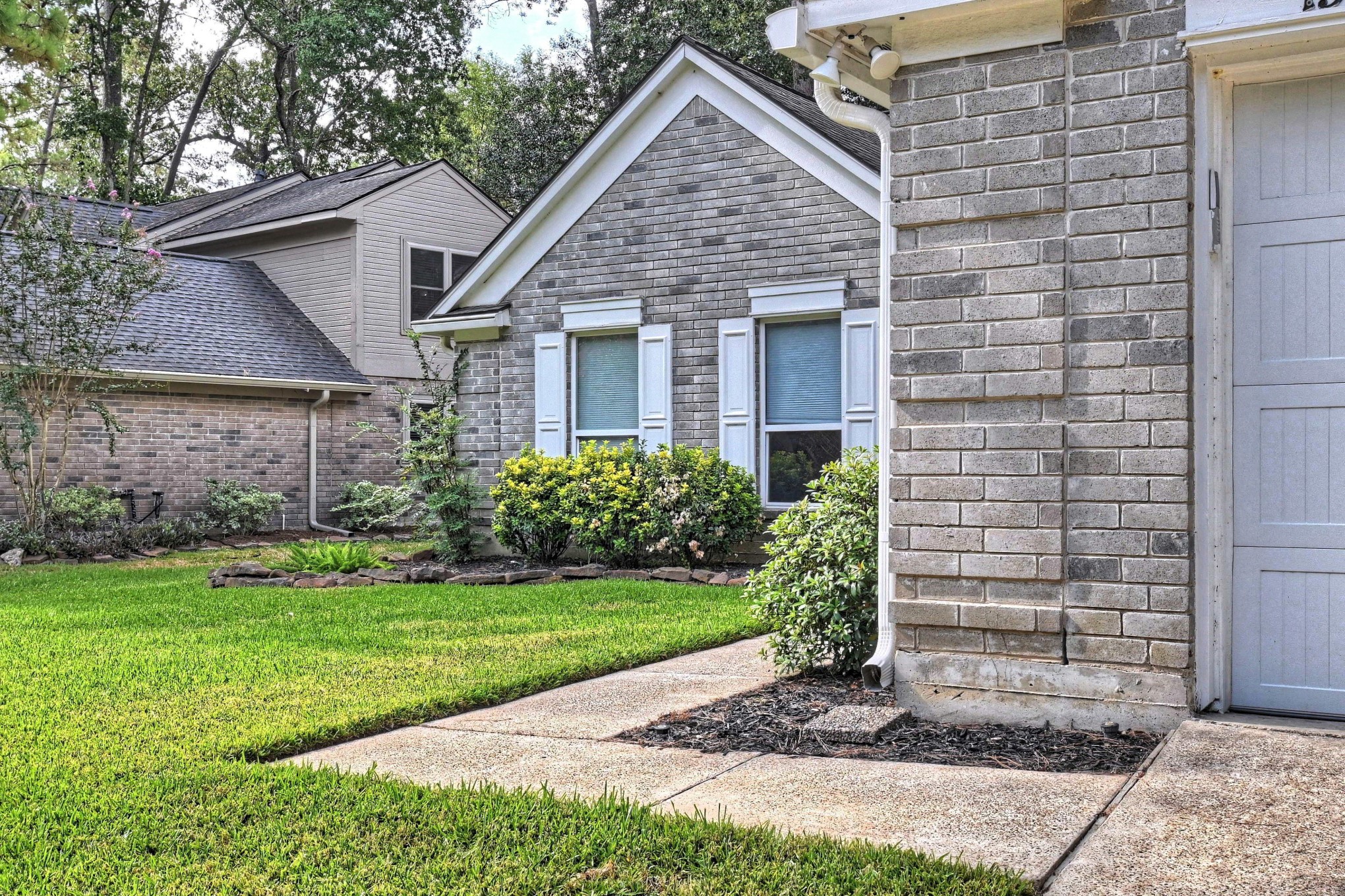 15 White Bark Property Photo 14