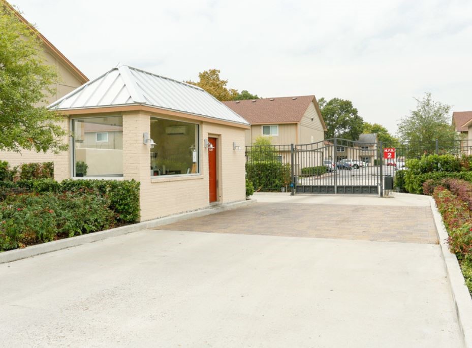 1701 Upland Drive 184 Property Photo 28