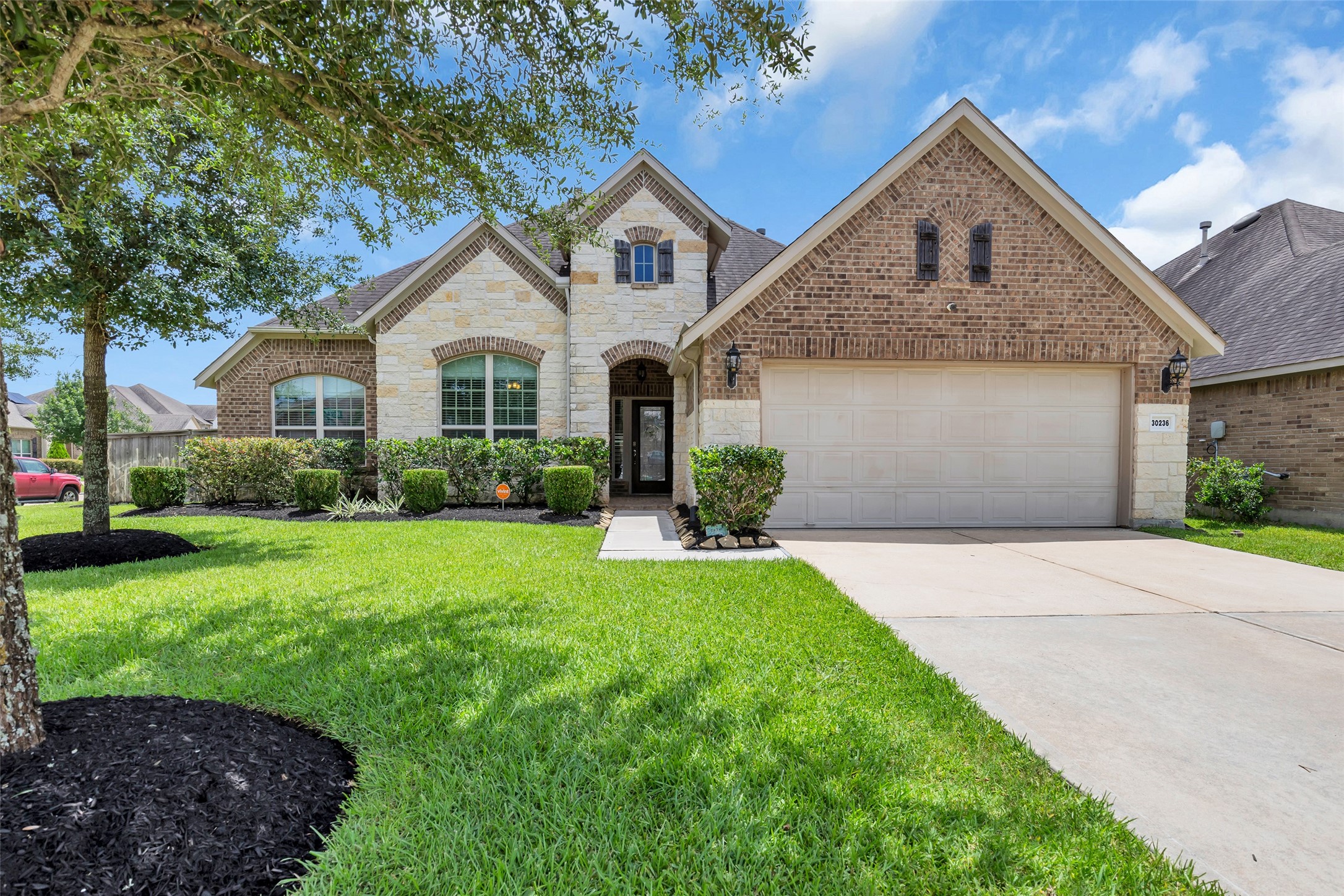 30236 Willow Chase Lane Property Photo 1