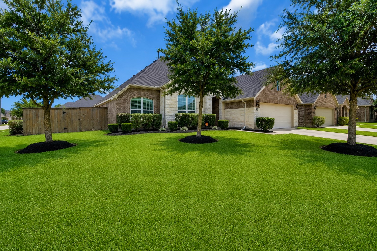 30236 Willow Chase Lane Property Photo 2