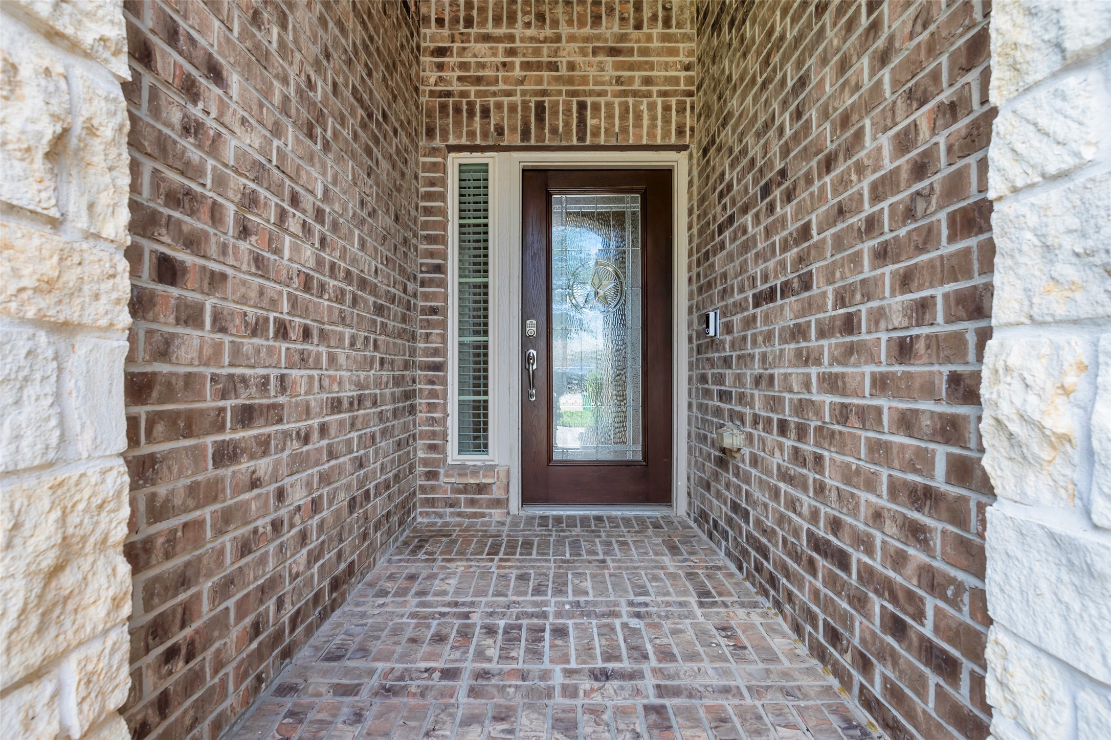 30236 Willow Chase Lane Property Photo 5