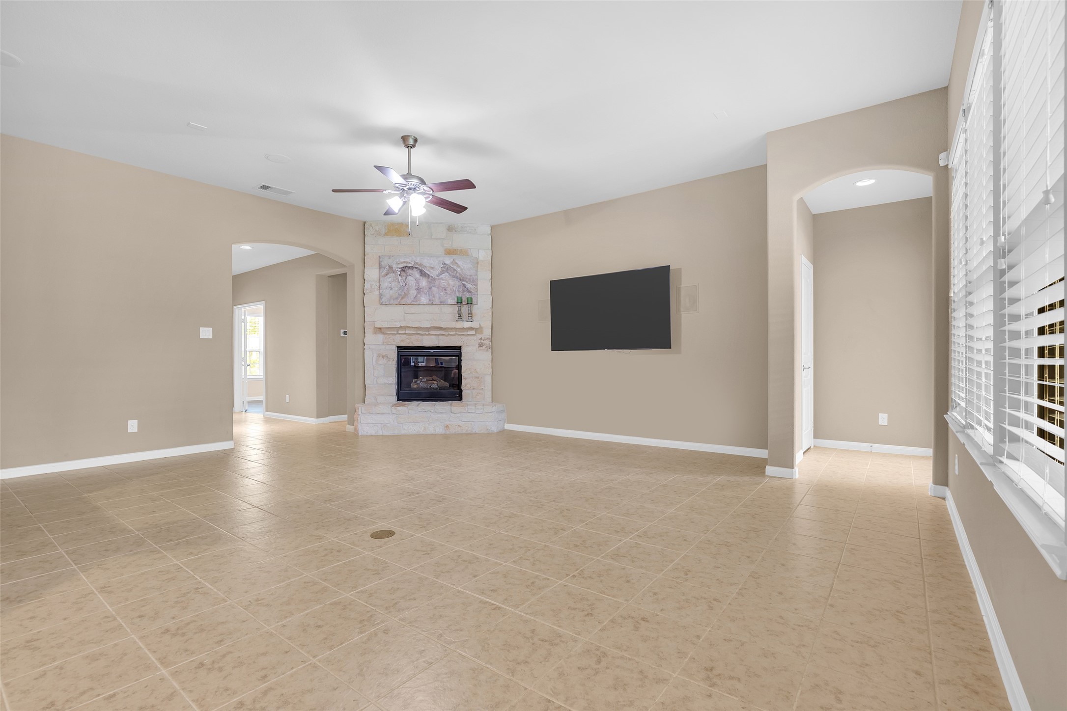 30236 Willow Chase Lane Property Photo 8