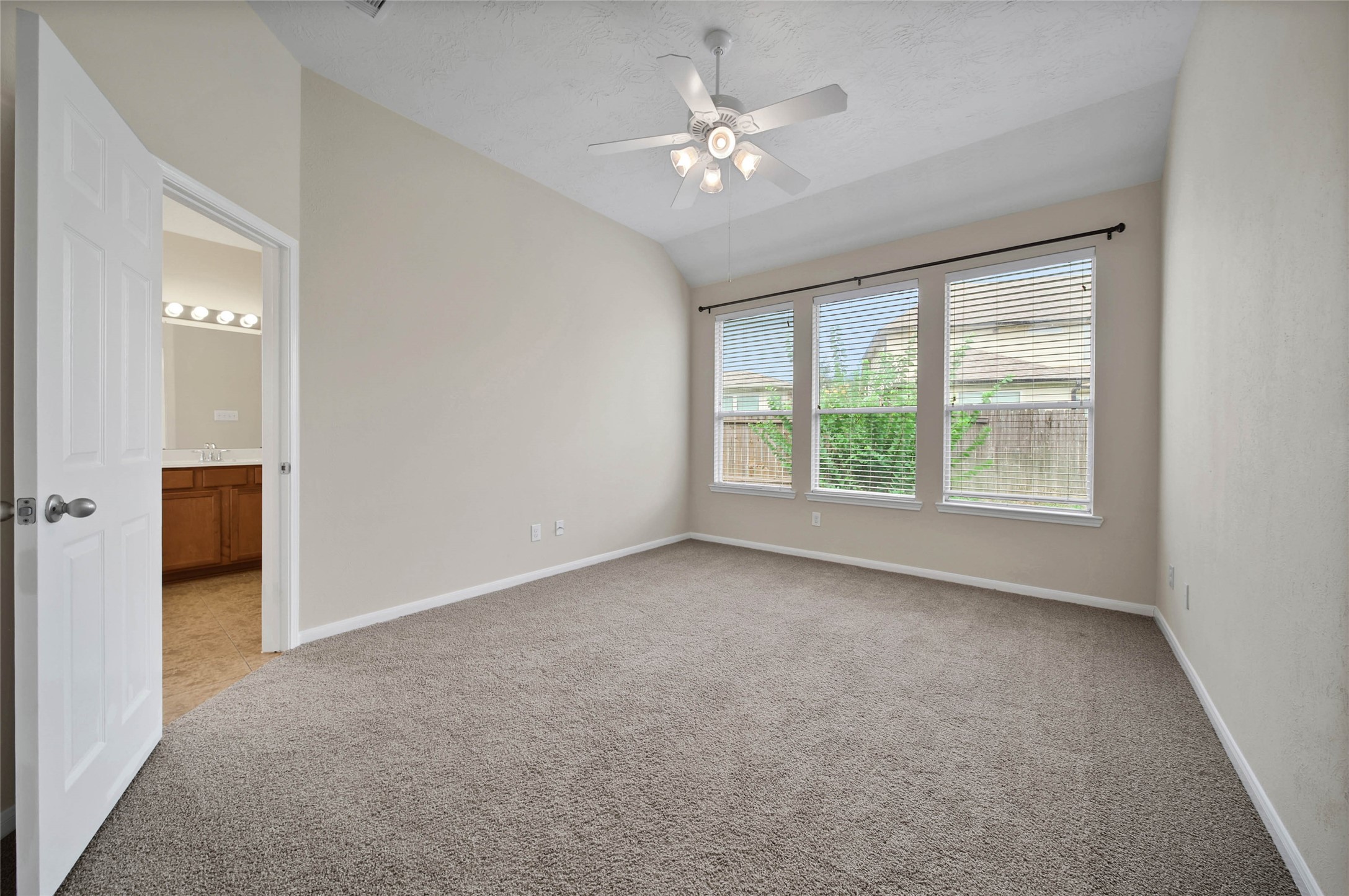 21839 Leigh Creek Drive Property Photo 16
