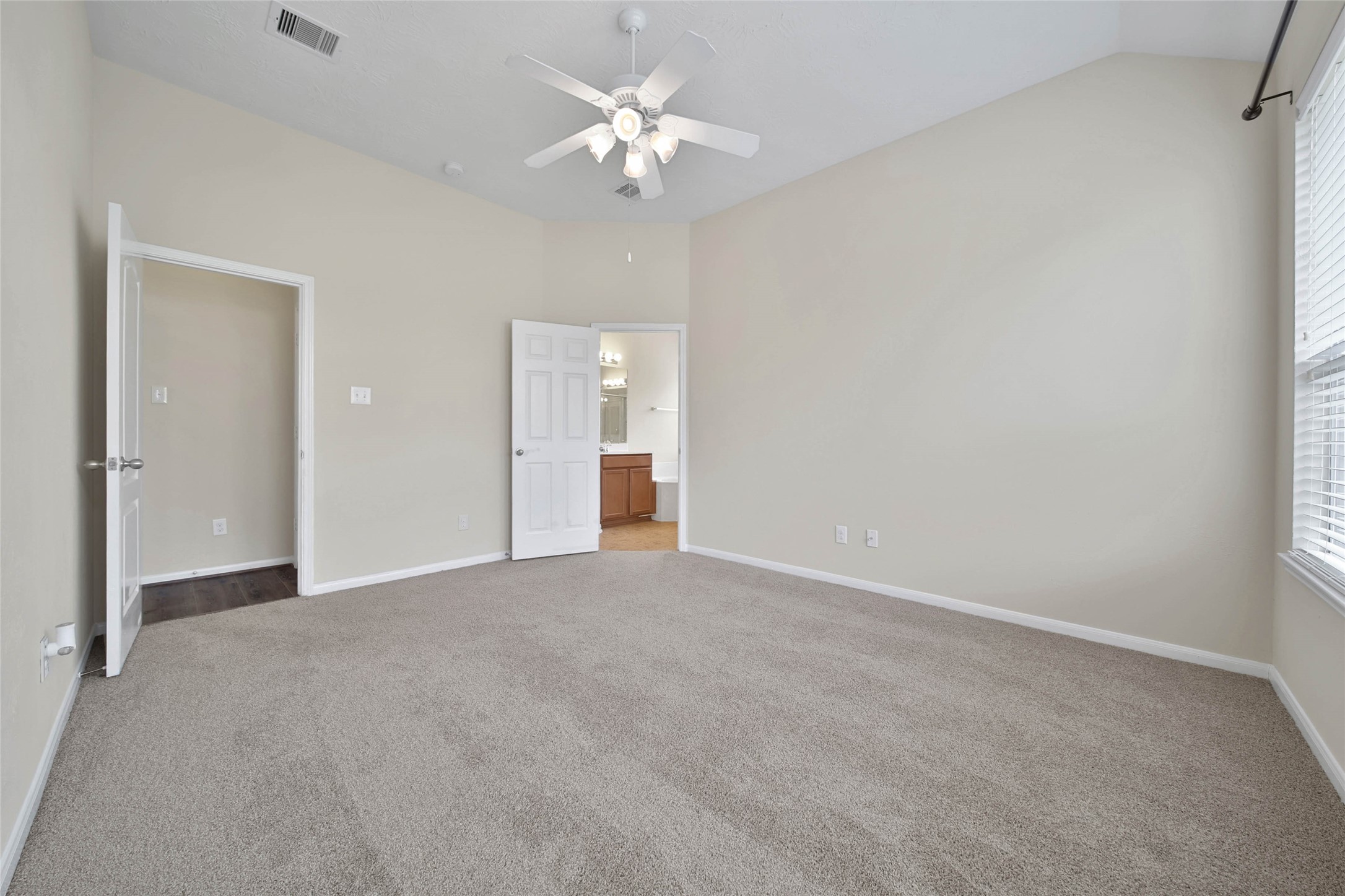 21839 Leigh Creek Drive Property Photo 19