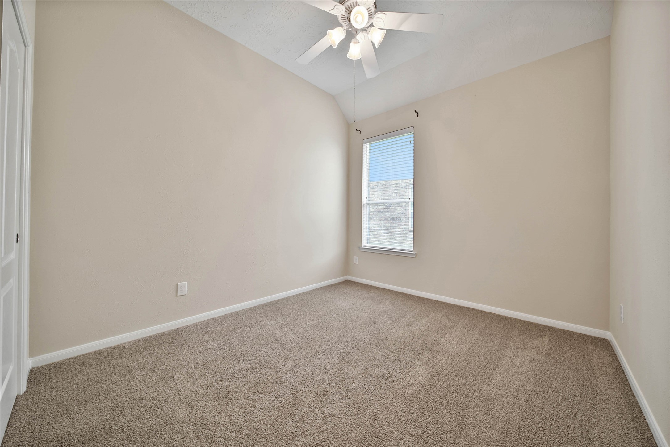 21839 Leigh Creek Drive Property Photo 23