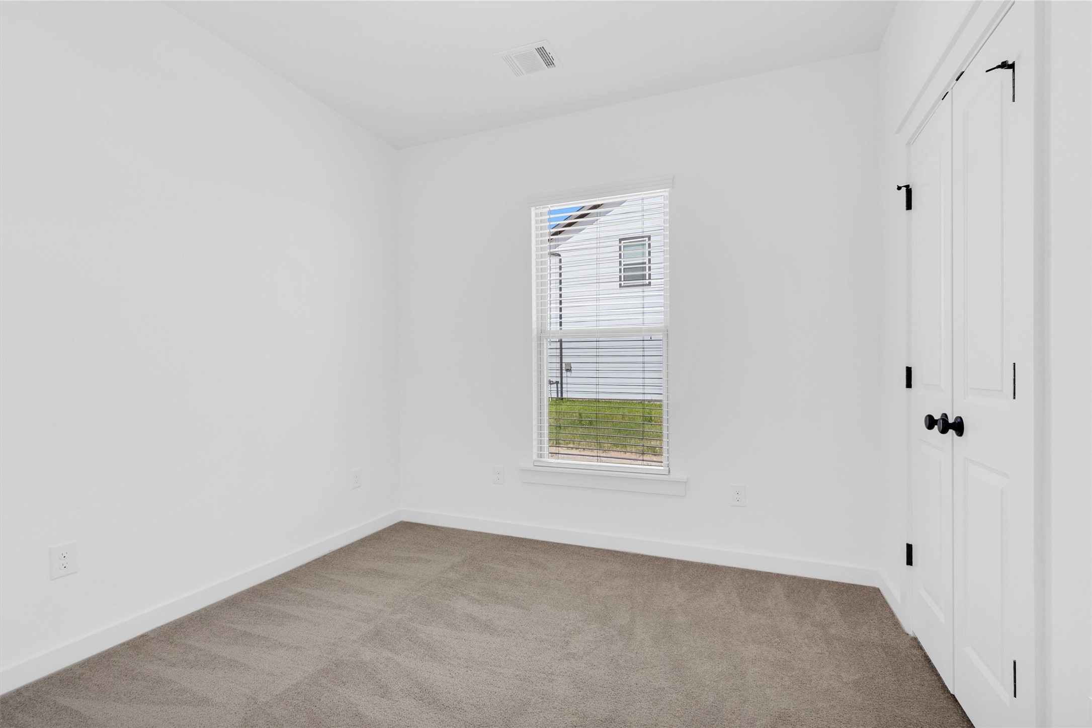 40741 Mostyn Lake Drive Property Photo 12