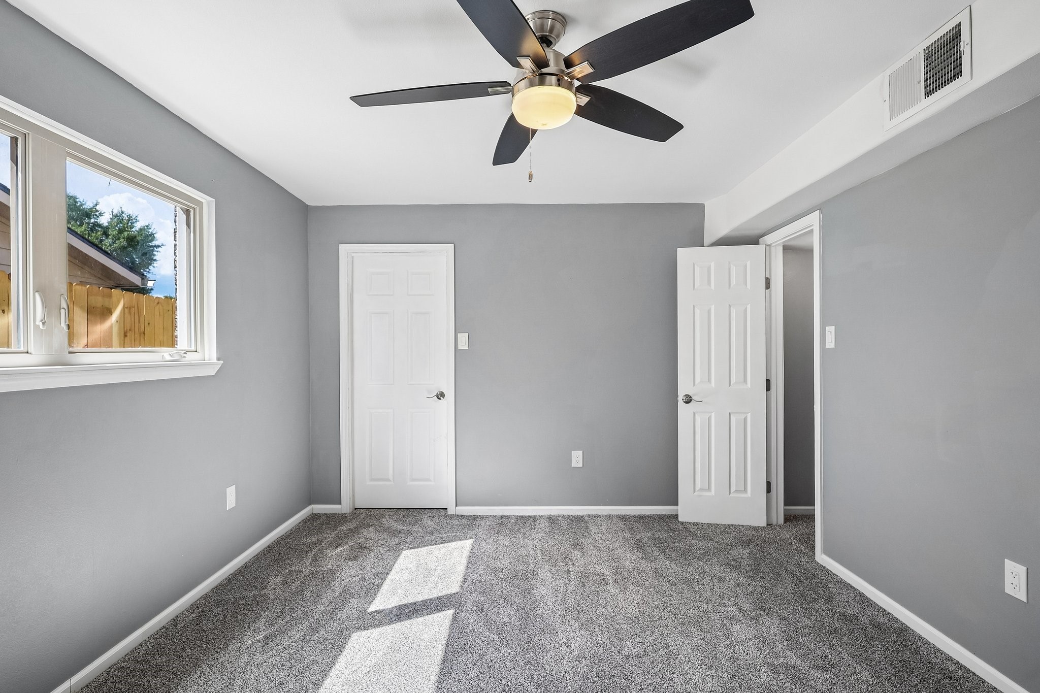 11026 Green Arbor Drive Property Photo 14