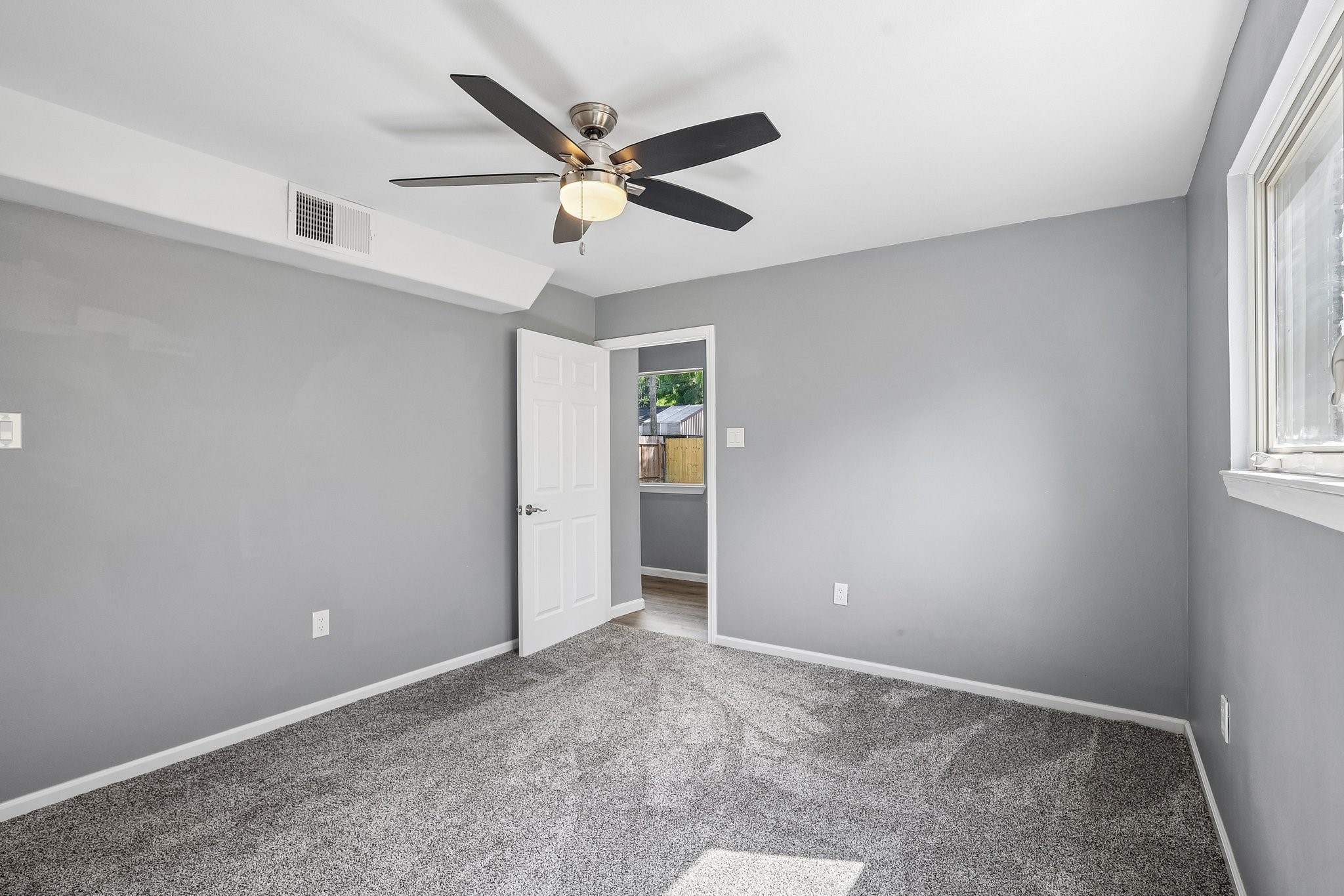 11026 Green Arbor Drive Property Photo 15
