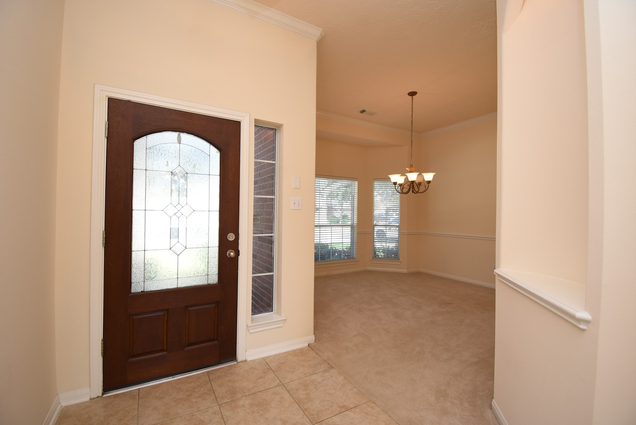 10727 Gilford Crest Drive Property Photo 5