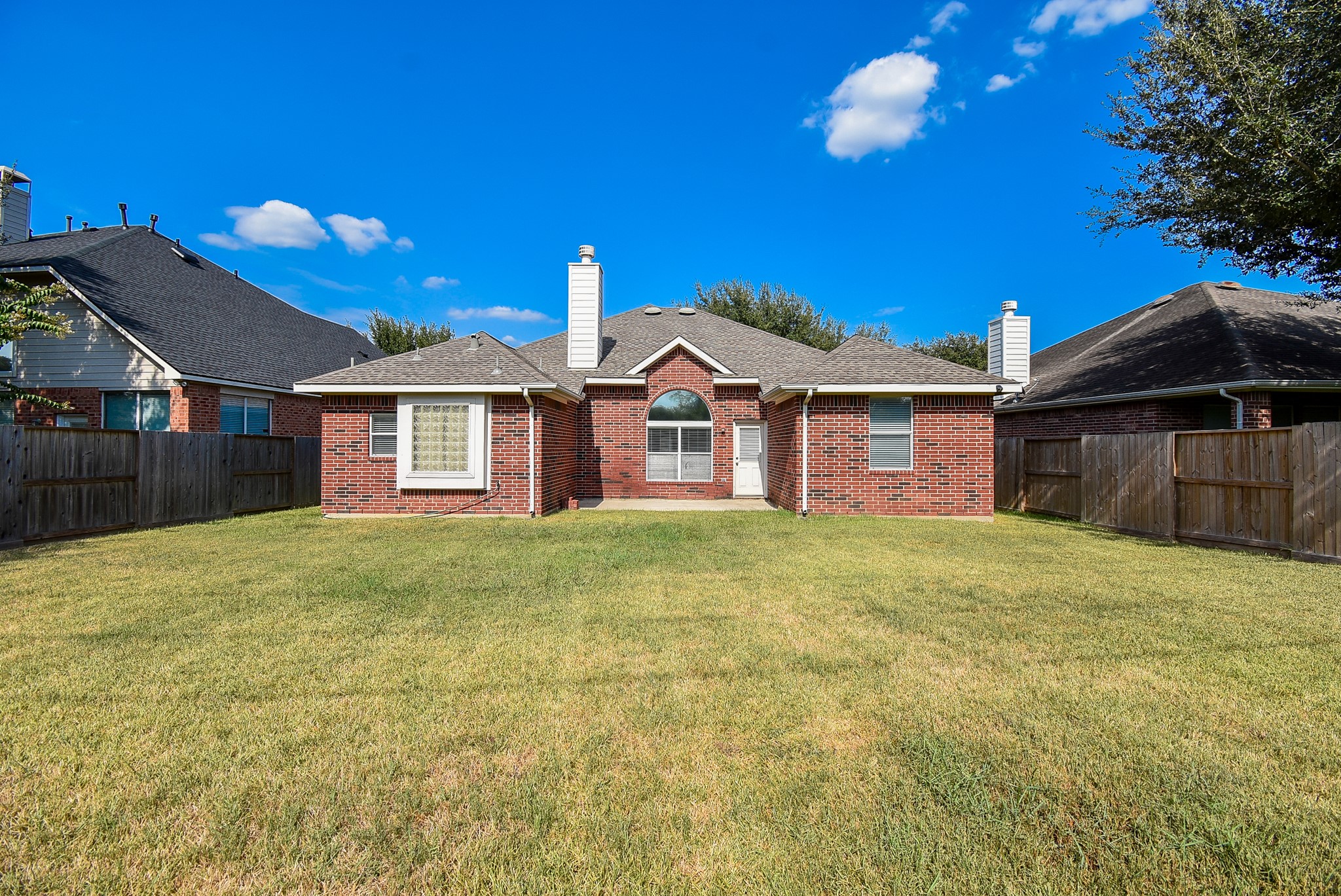 10727 Gilford Crest Drive Property Photo 38