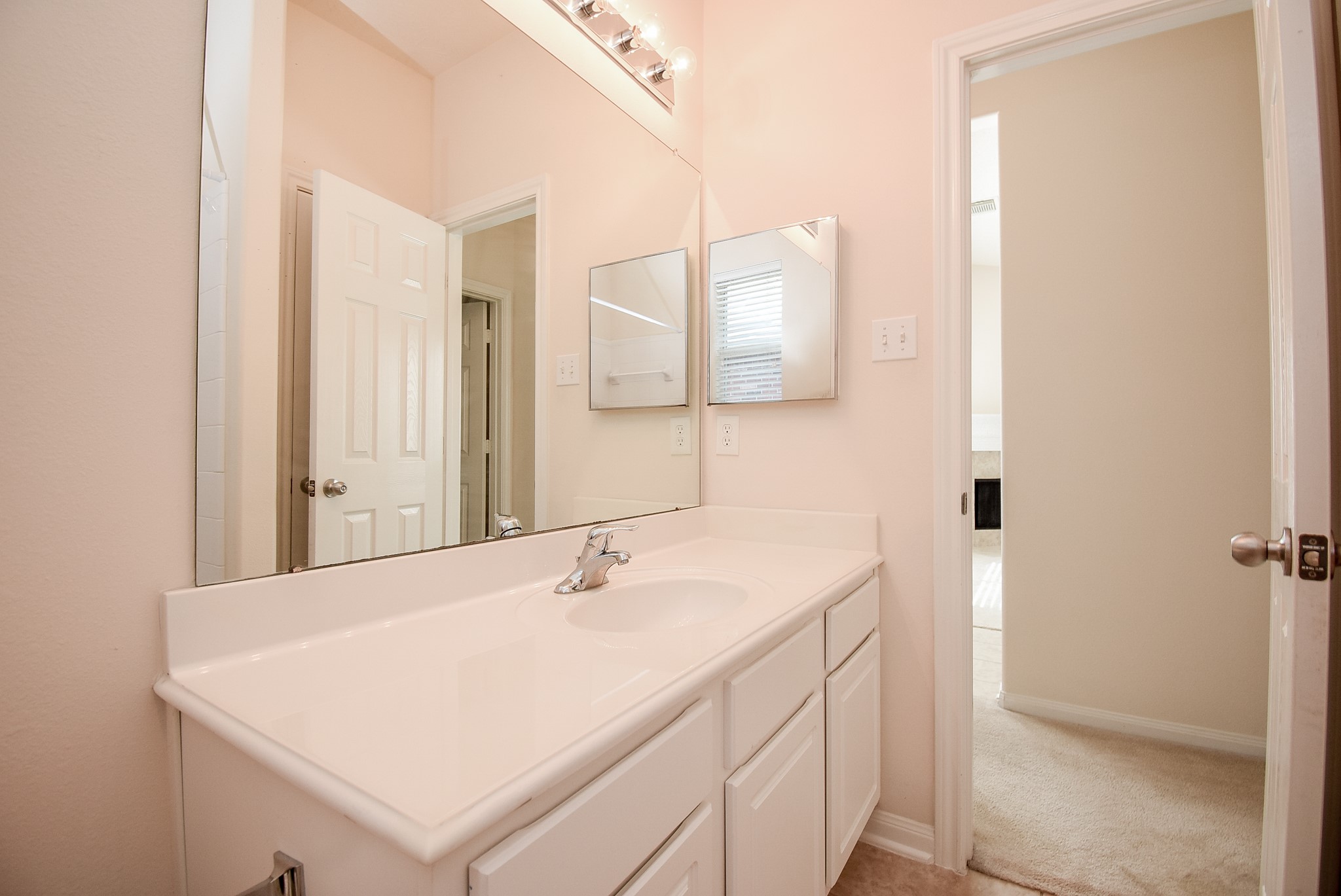 10727 Gilford Crest Drive Property Photo 46