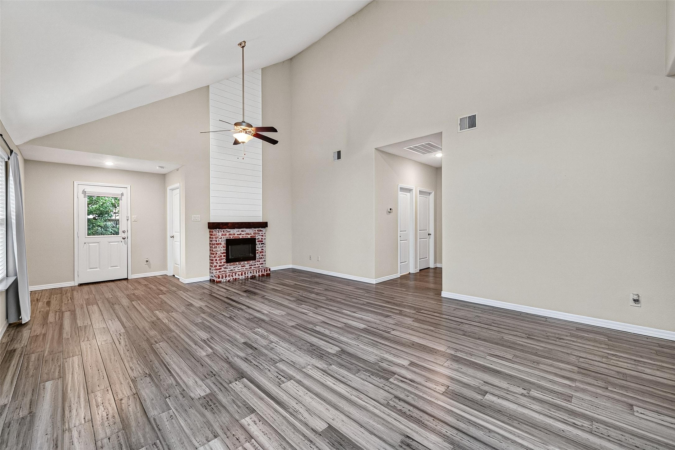 4631 Stolz Trail Property Photo 18
