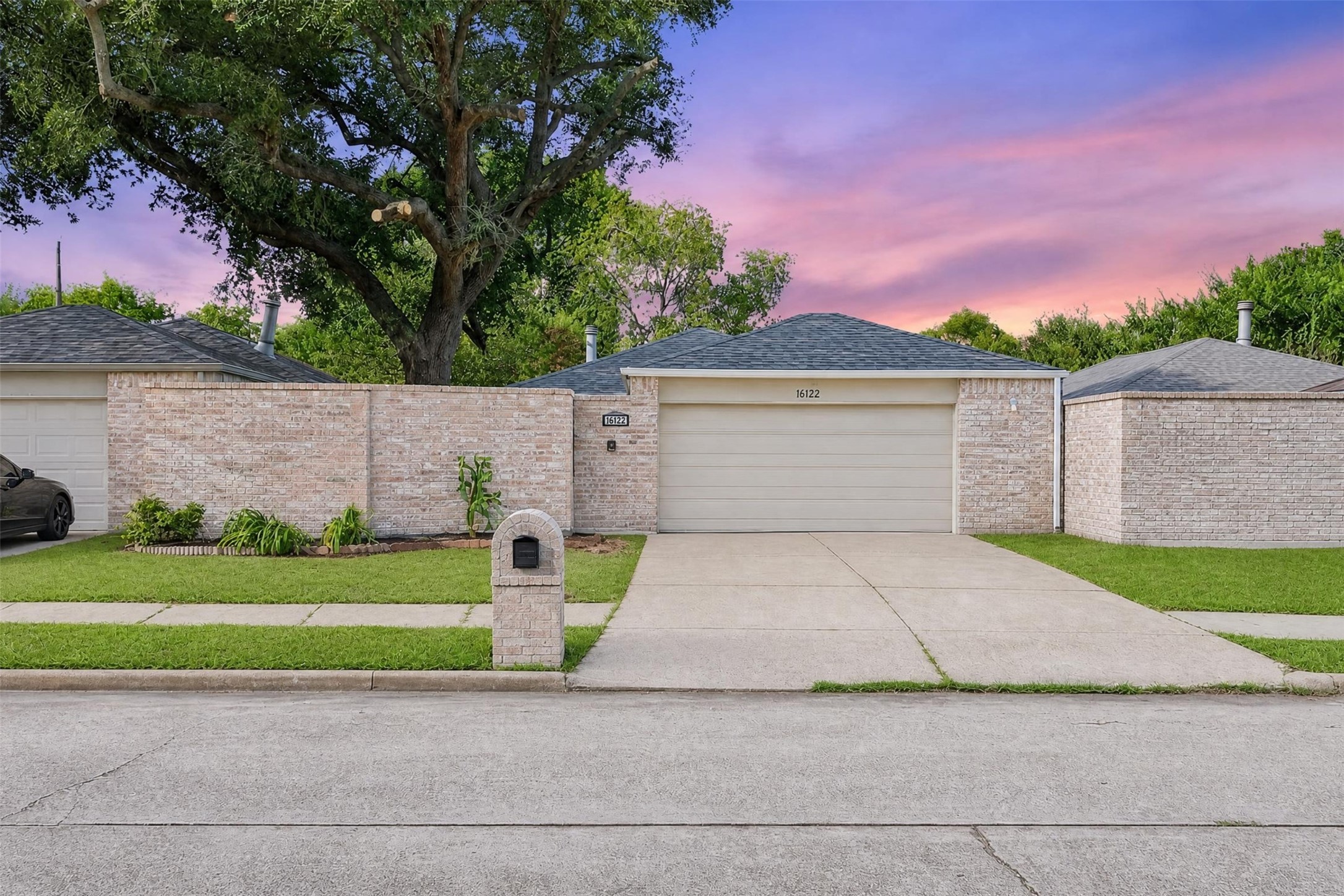 16122 Glen Mar Drive Property Photo